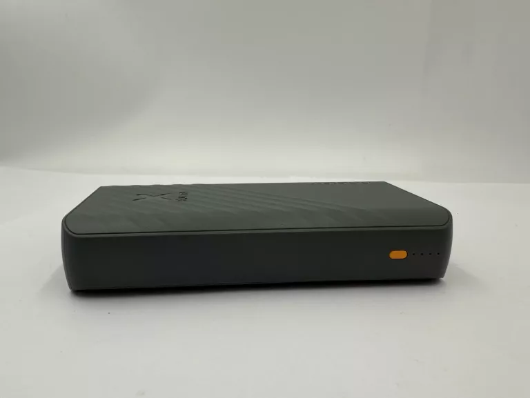 powerbank-xtorm-20000-mah-6x-fast-charges-stan-11323-2