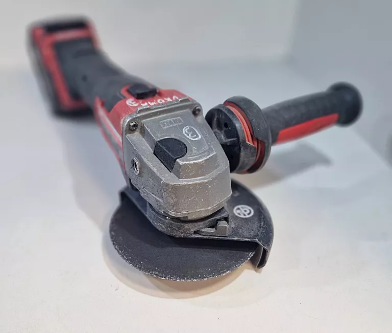 szlifierka-milwaukee-fsag125x-bateria-5ah-kod-producenta-4933478428