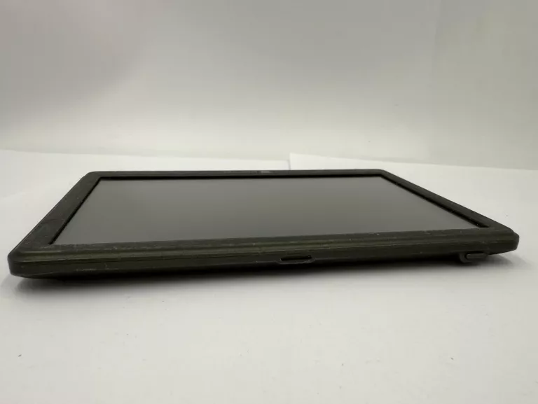 nawigacja-samochodowa-navitel-e700-europa-komplet-model-7