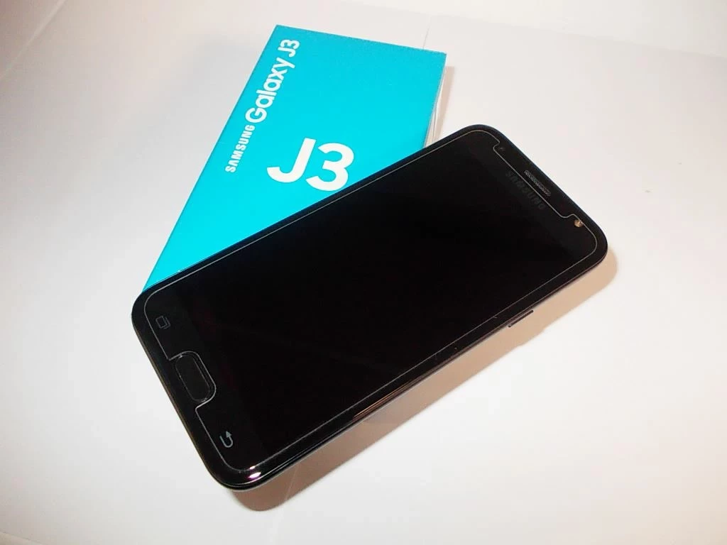 telefon-samsung-galaxy-j3-2017-16gb-lad-pud-stan-11323-2
