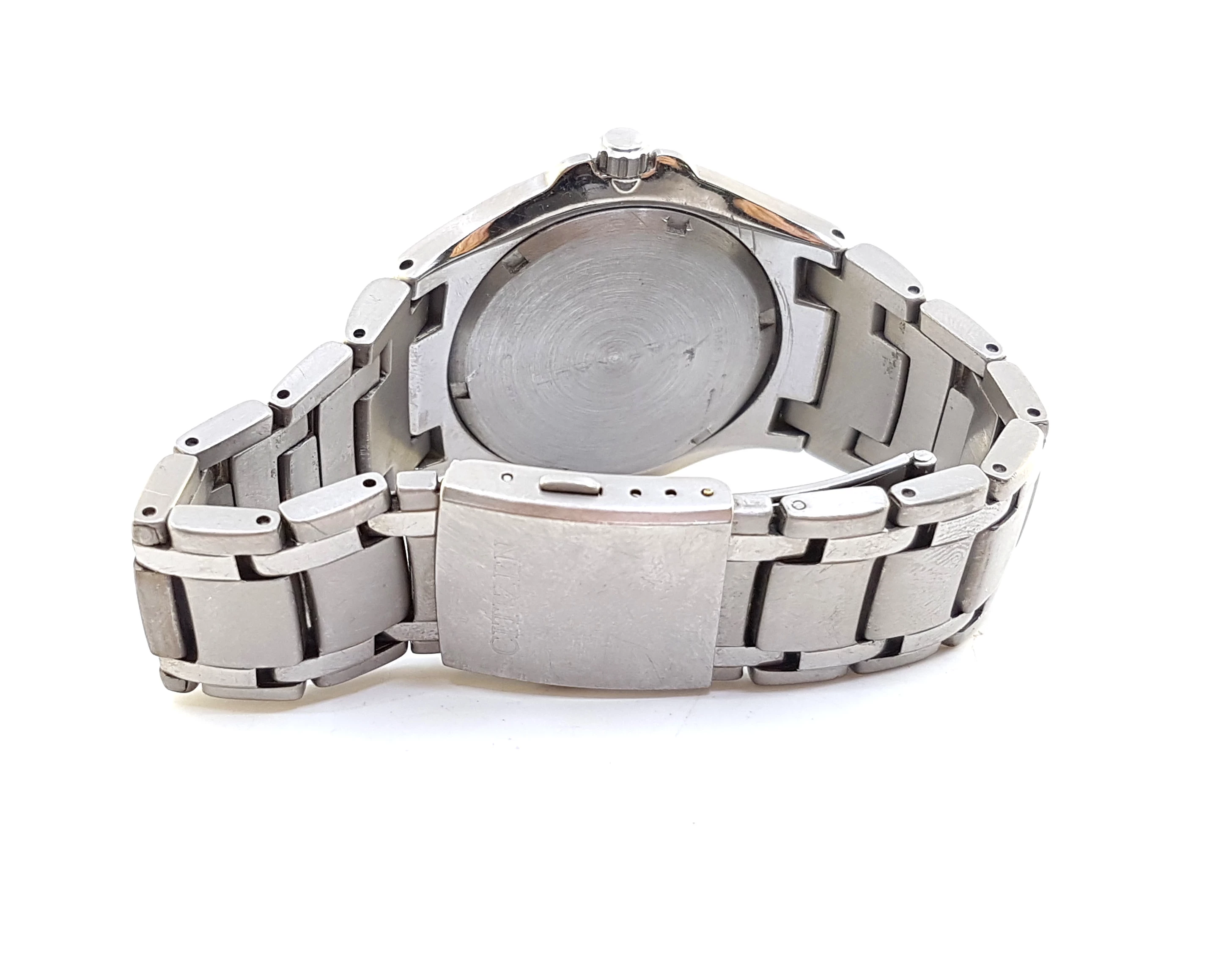 zegarek-meski-citizen-bk2250-56e-titan-sapphire-material-paska-129219-11