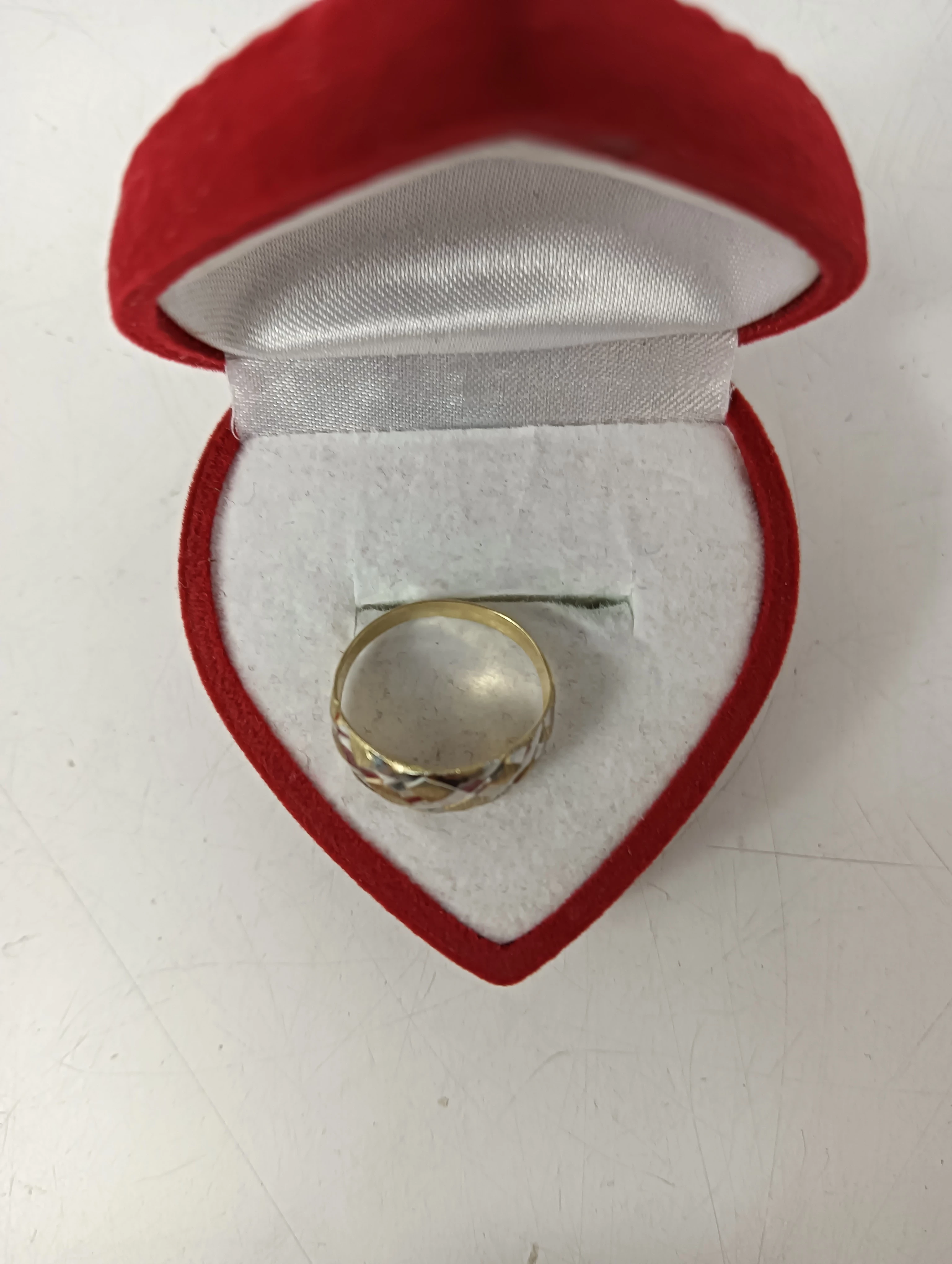 wyrob-jubilerski-uzywany-zloty-pierscionek-pr-585-rodzaj-2205-2