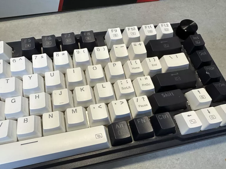 klawiatura-redragon-ucal-pro-k673-ean-gtin-6950376723888