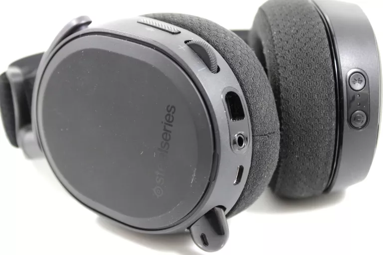 sluchawki-steelseries-arctis-pro-wireless-61473-kolor-249512-1647413