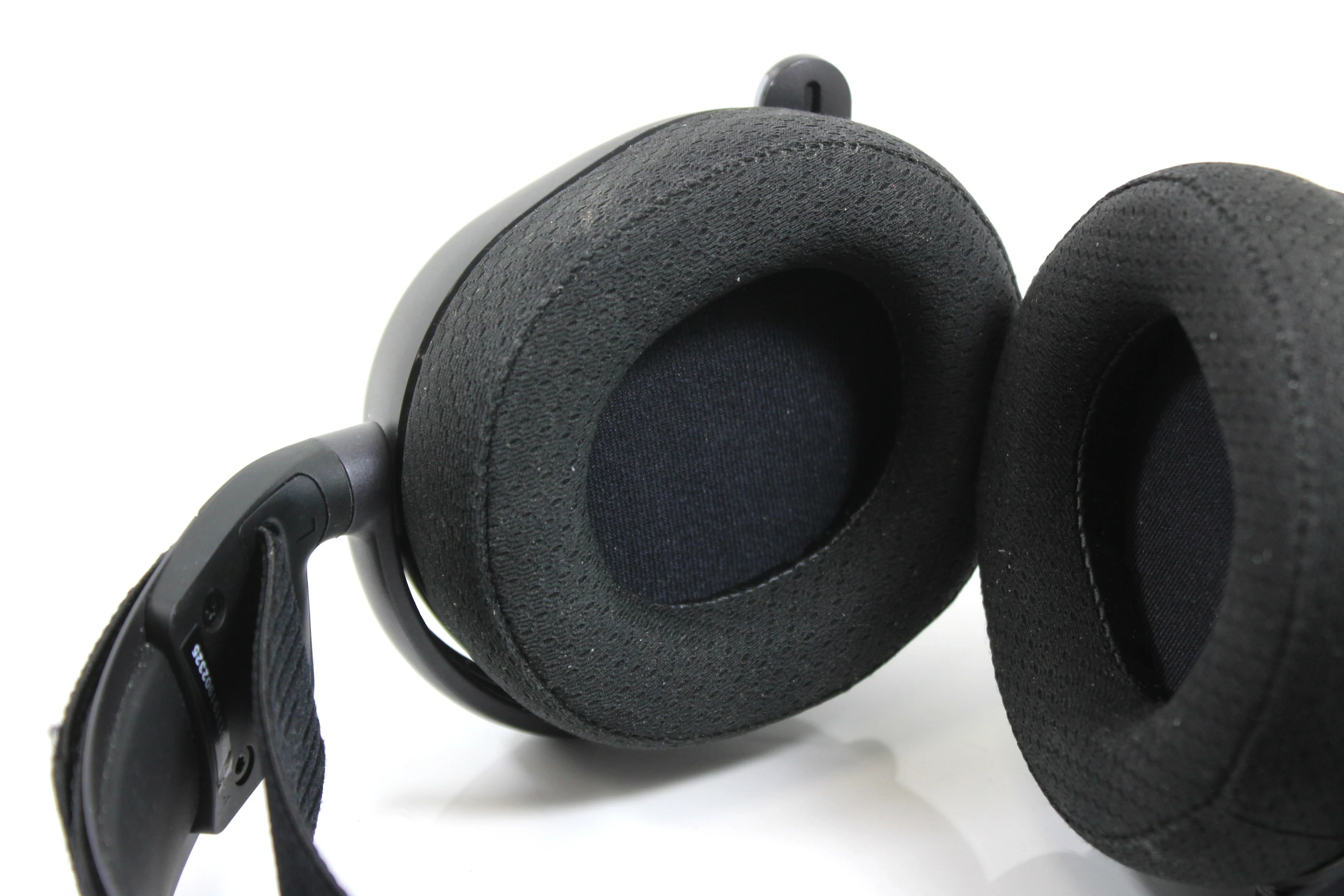 sluchawki-steelseries-arctis-pro-wireless-61473-regulacja-glosnosci-203677-217737