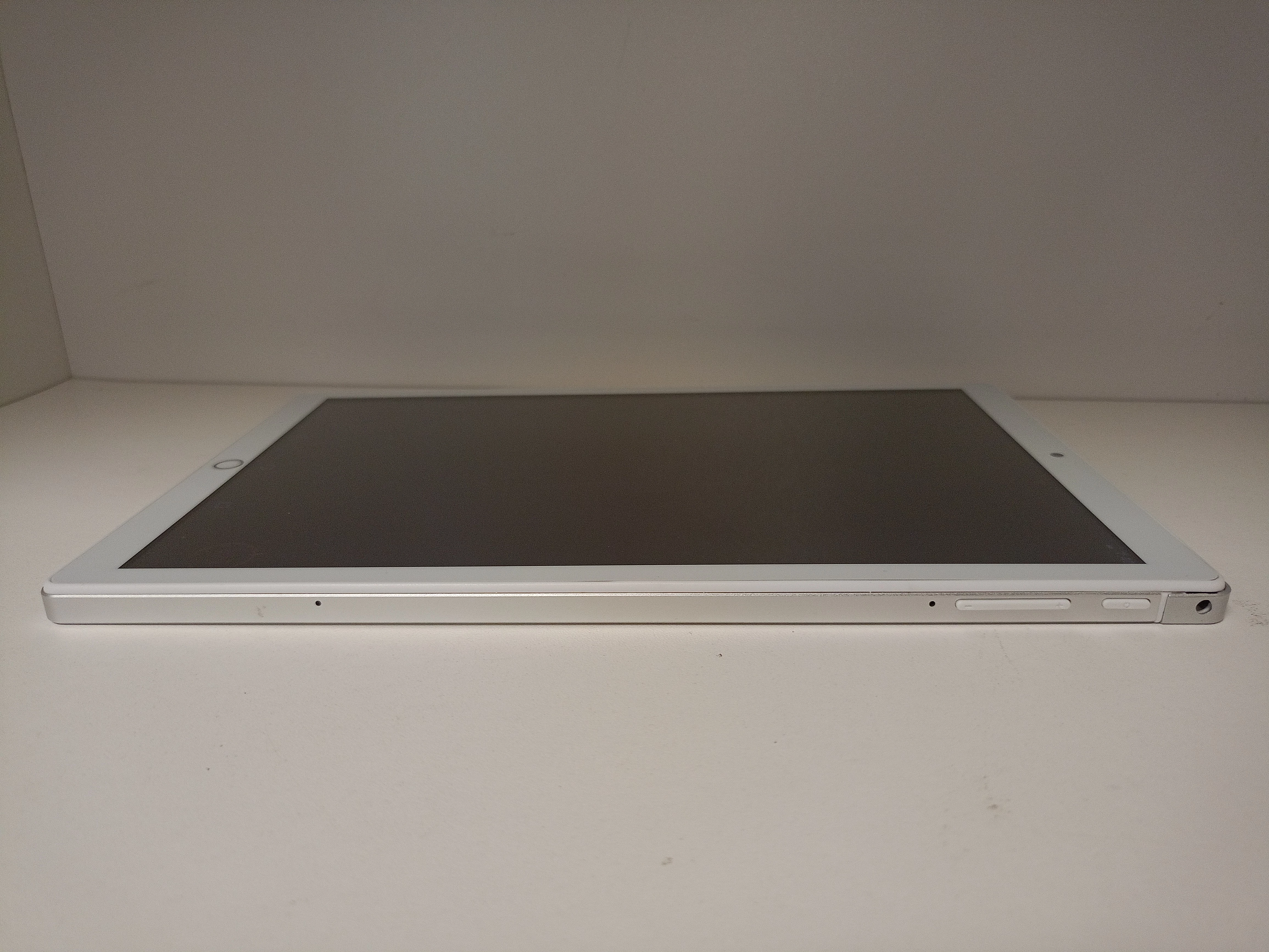 tablet-pro-14-1tb-stan-11323-2