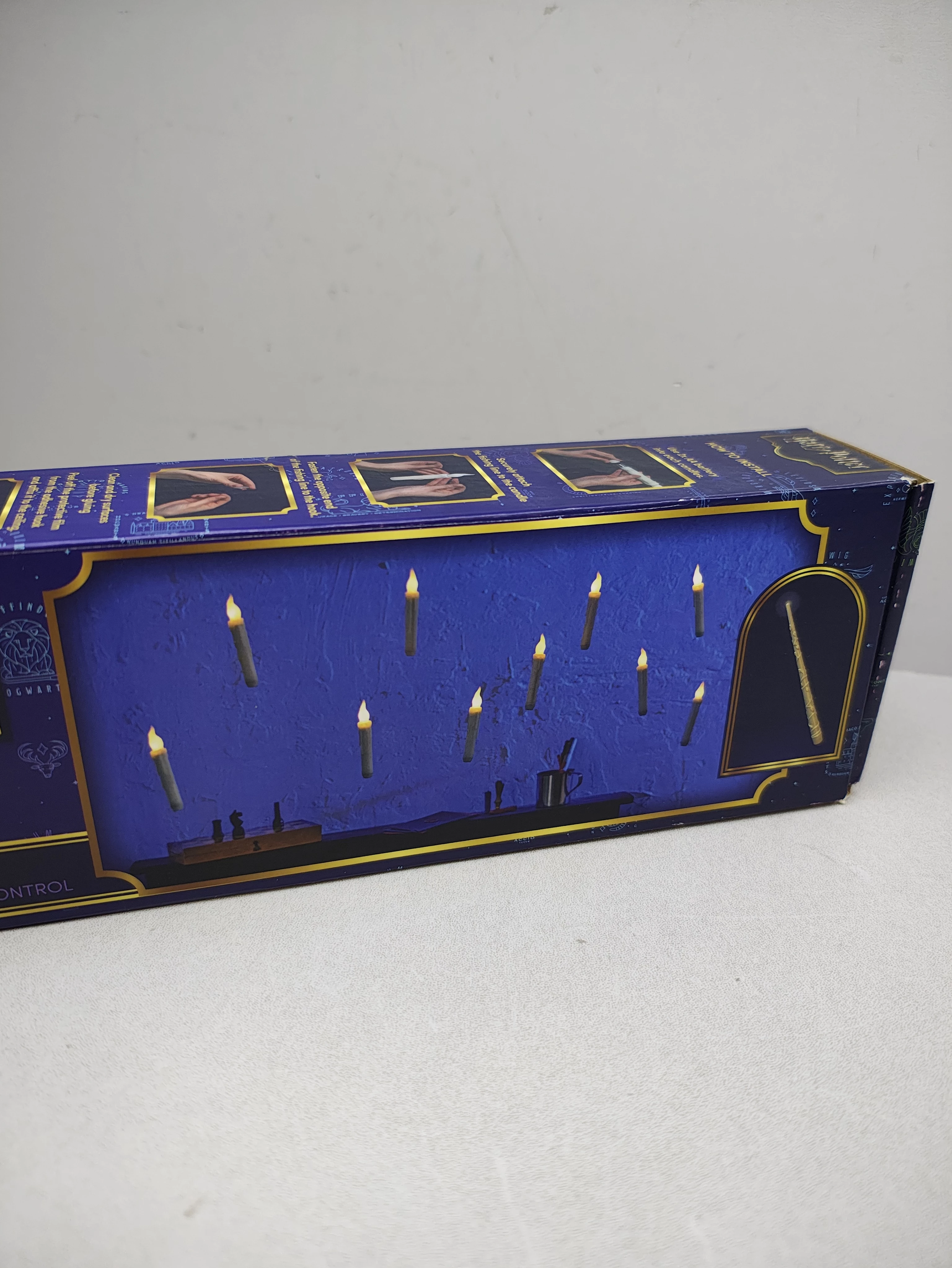 swiece-z-magiczna-rozdzka-harry-potter-stan-11323-2