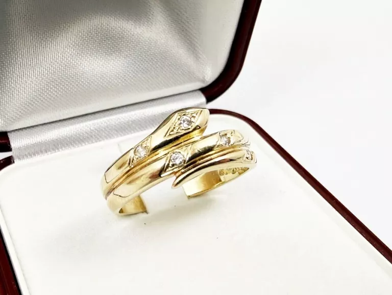 zloty-pierscionek-p585-z-cyrkoniami-waz-rozmiar-19-waga-320-rodzaj-2205-2