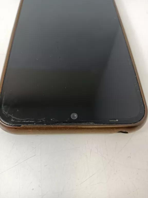 telefon-motorola-moto-e6s-232gb-kod-producenta-xt2053-1