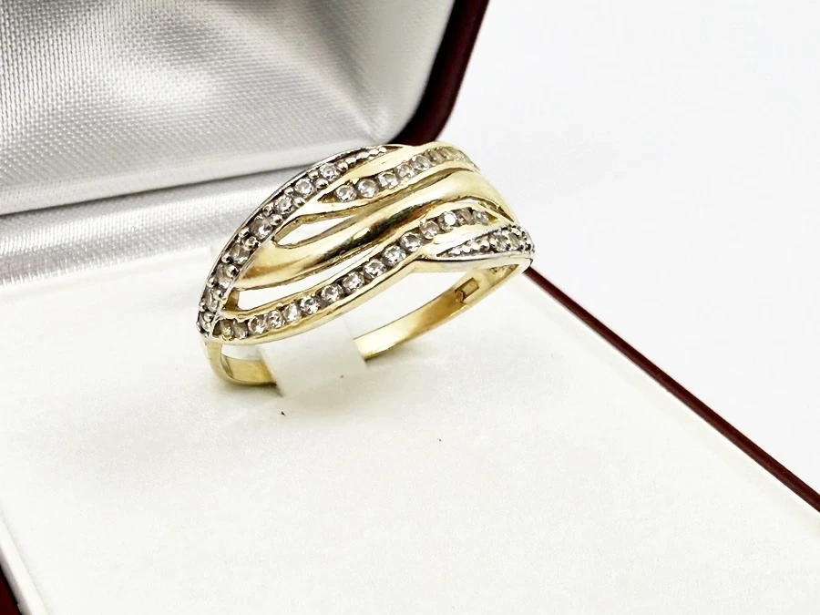 zloty-pierscionek-p585-z-cyrkoniami-rozmiar-20-waga-253g-rodzaj-2205-2