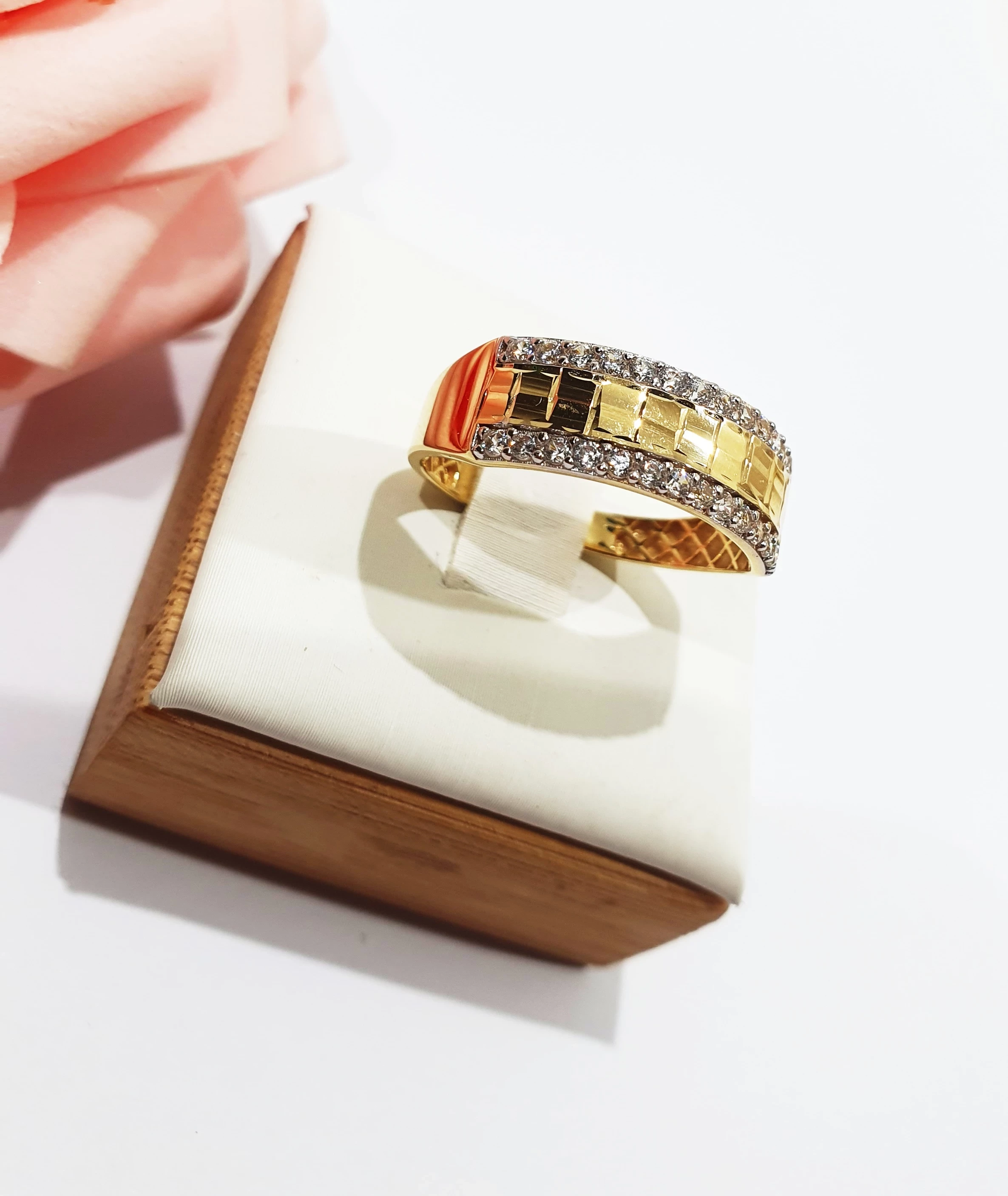 wyjatkowy-zloty-pierscionek-585ct-kamien-17088-524288