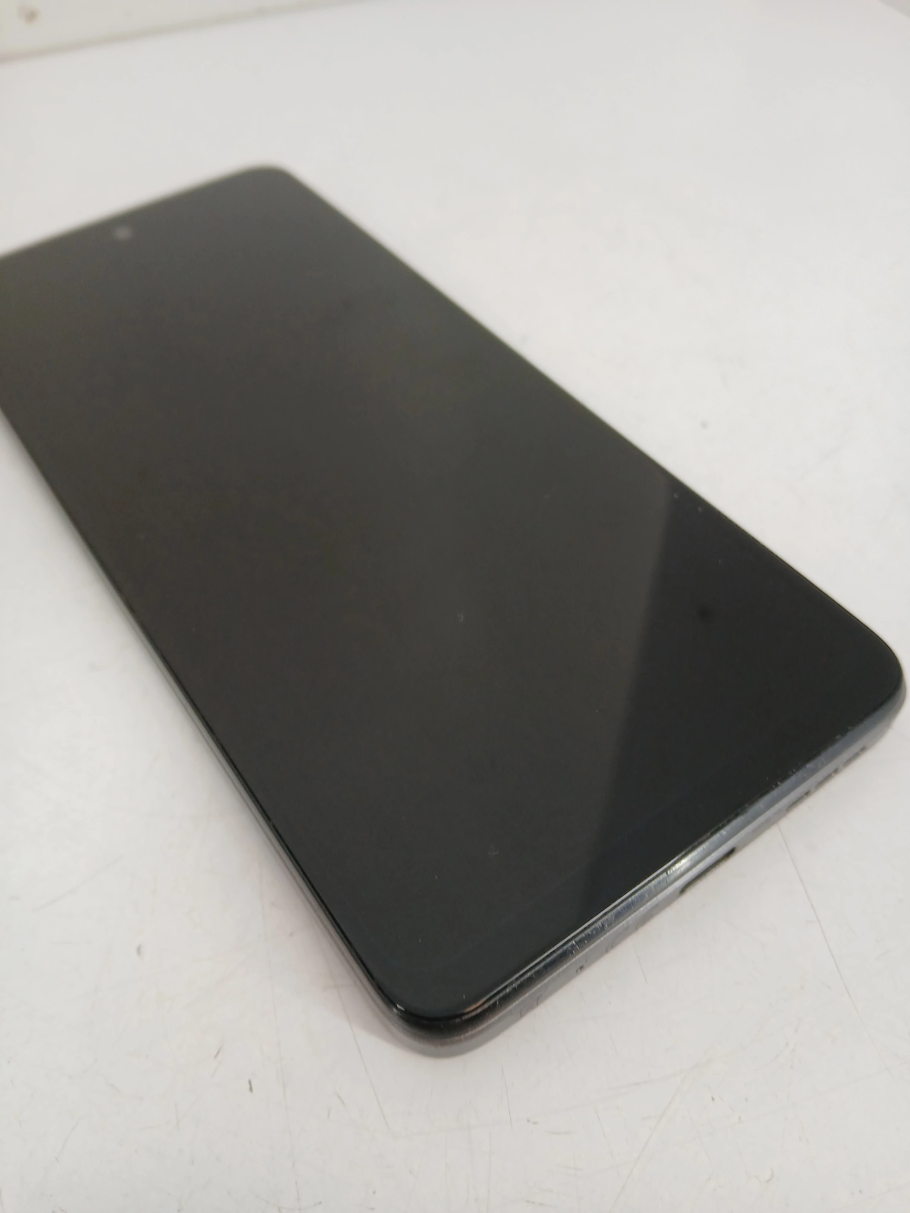 telefon-motorola-moto-e14-264gb-typ-202685-212929