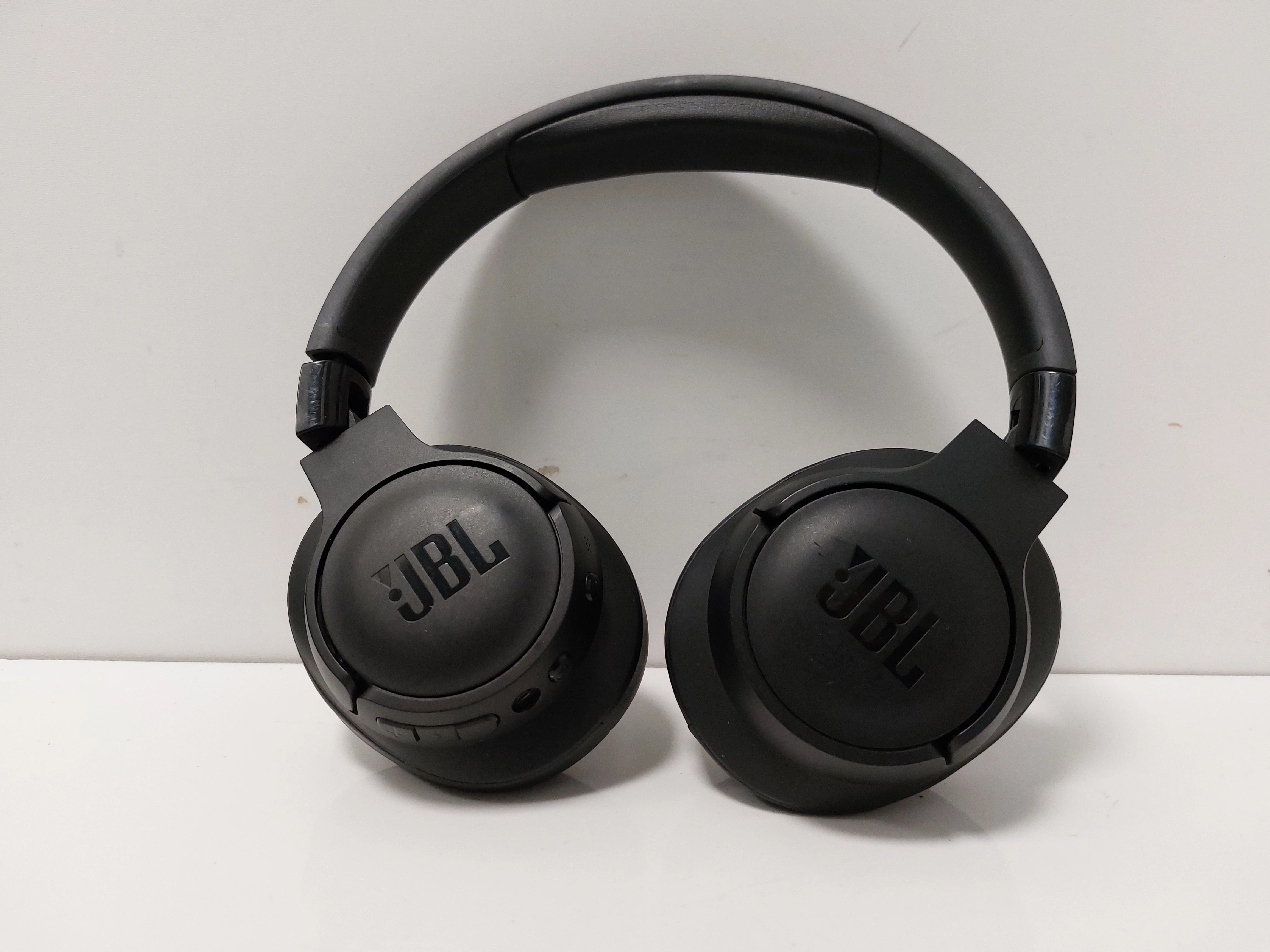 sluchawki-bezprzewodowe-nauszne-jbl-tune-770nc-czarny-kurniki-6-krakow