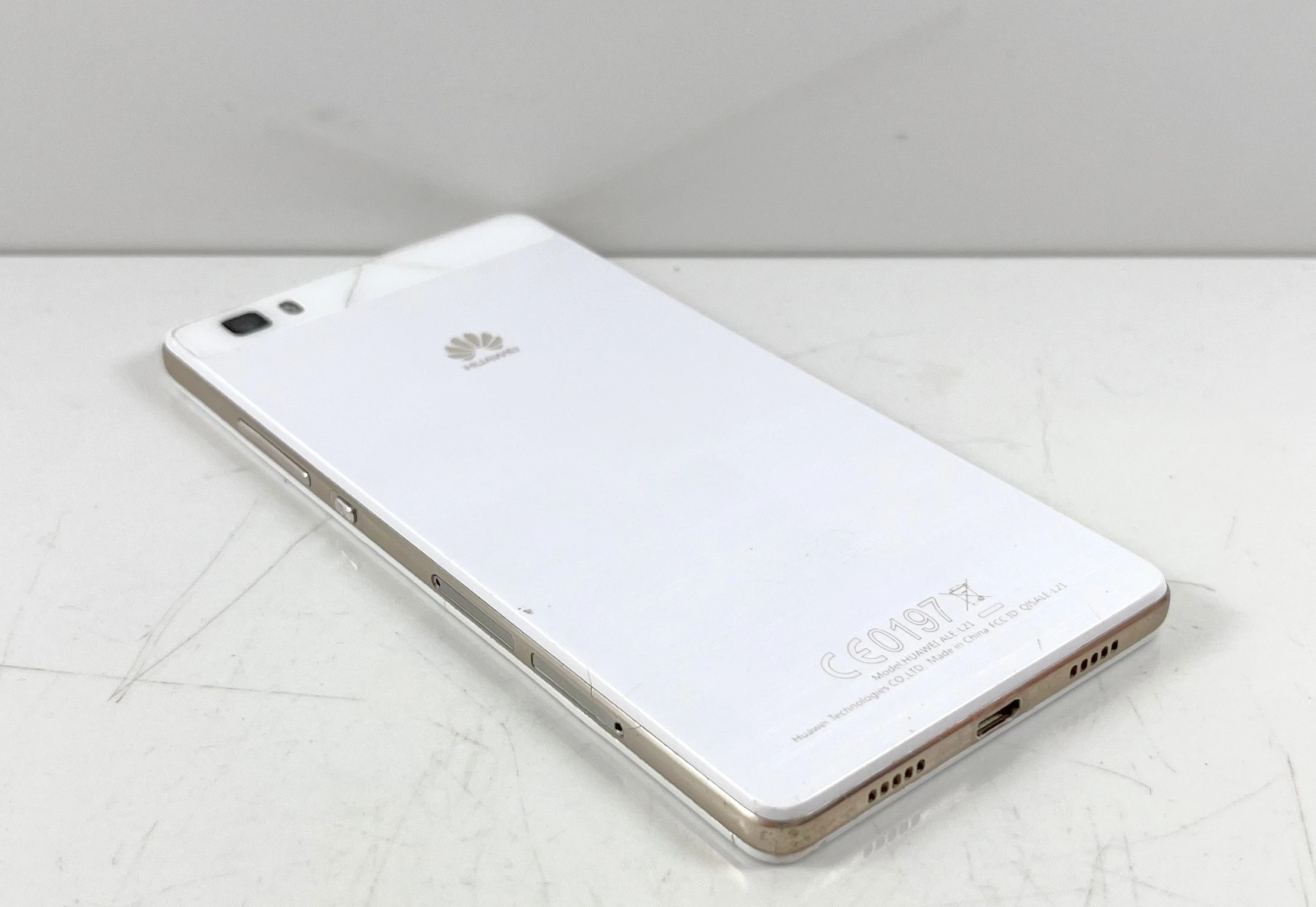 telefon-huawei-p8-lite-216gb-opis-kod-producenta-ale-l21