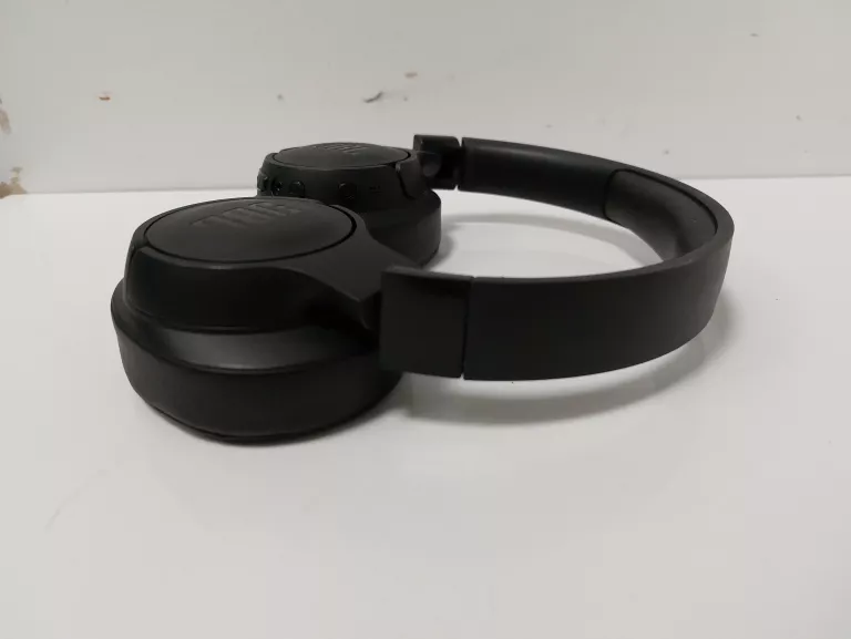 sluchawki-bezprzewodowe-nauszne-jbl-tune-770nc-czarny-stan-11323-2