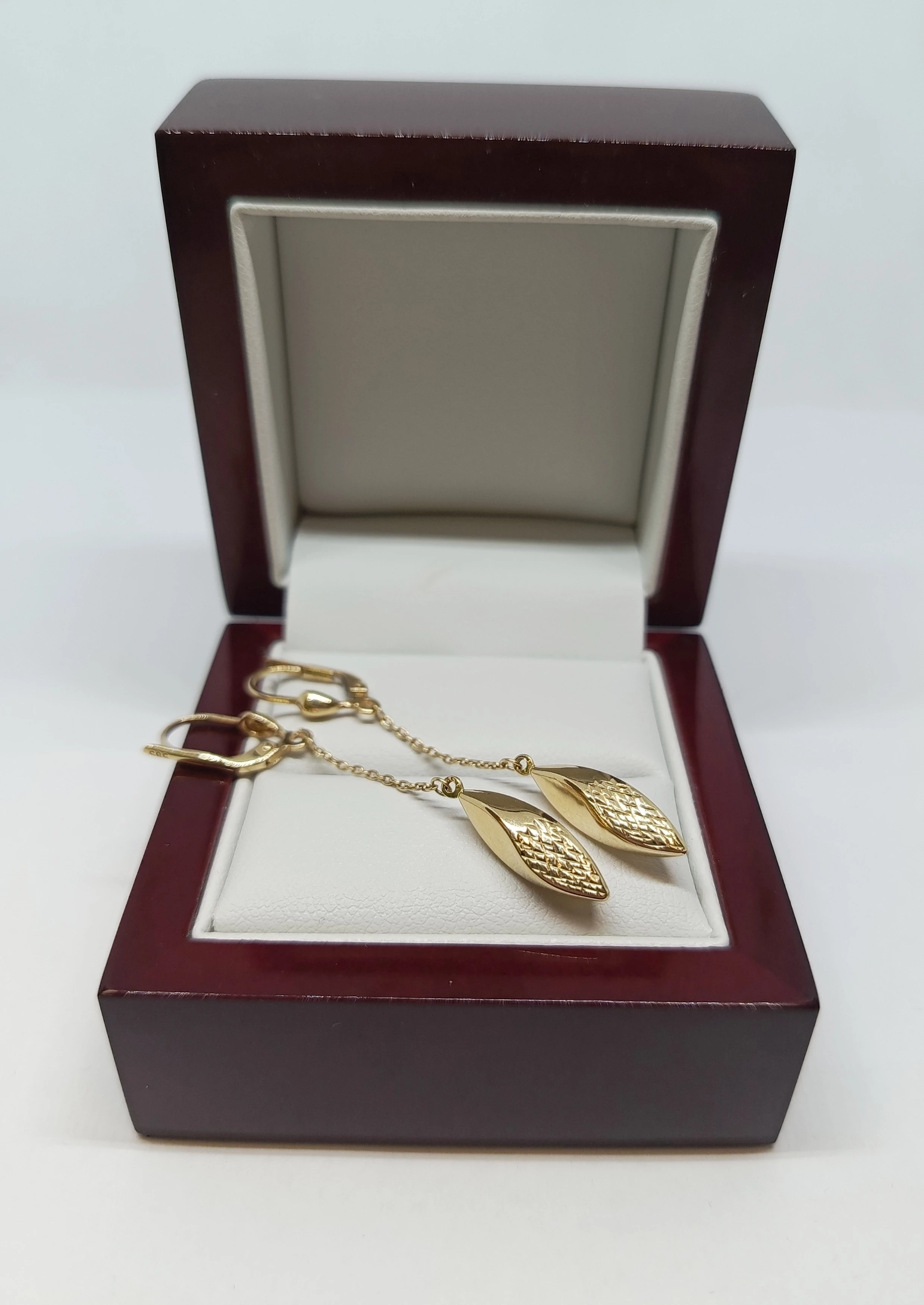 zlote-kolczyki-193-g-585-ean-gtin-0123456789