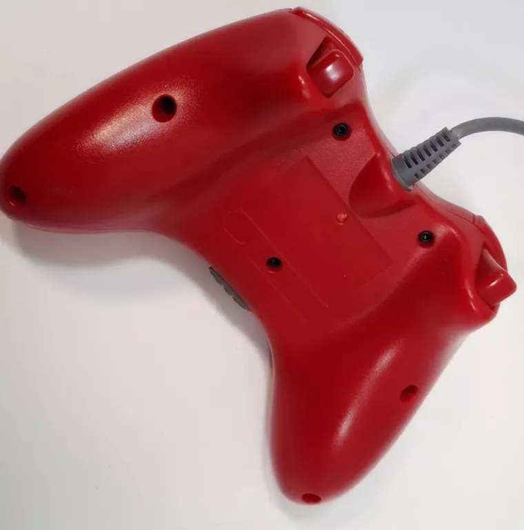 czerwony-pad-przewodowy-do-xbox-360-ean-gtin-5904125921309