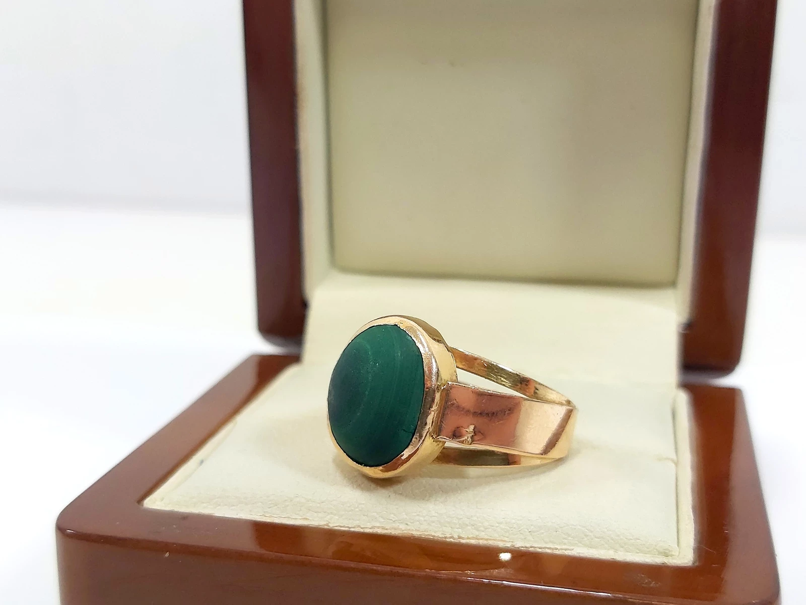 gwiazdorski-zloty-pierscionek-proby-750-rozmiar-17-material-dominujacy-223721-131072