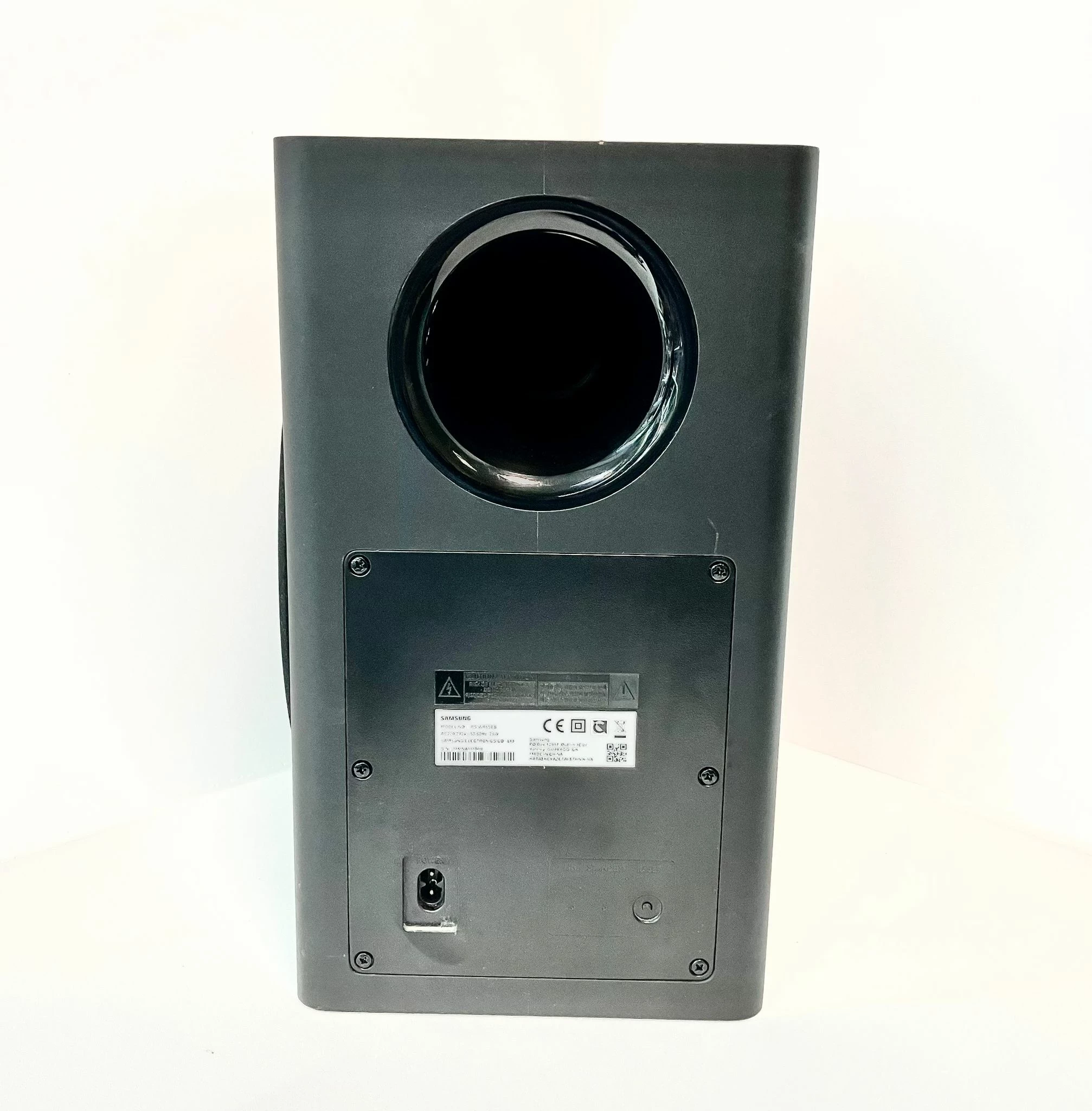 soundbar-samsung-hw-q60t-subwooferpilot-waga-produktu-z-opakowaniem-jednostkowym-1210