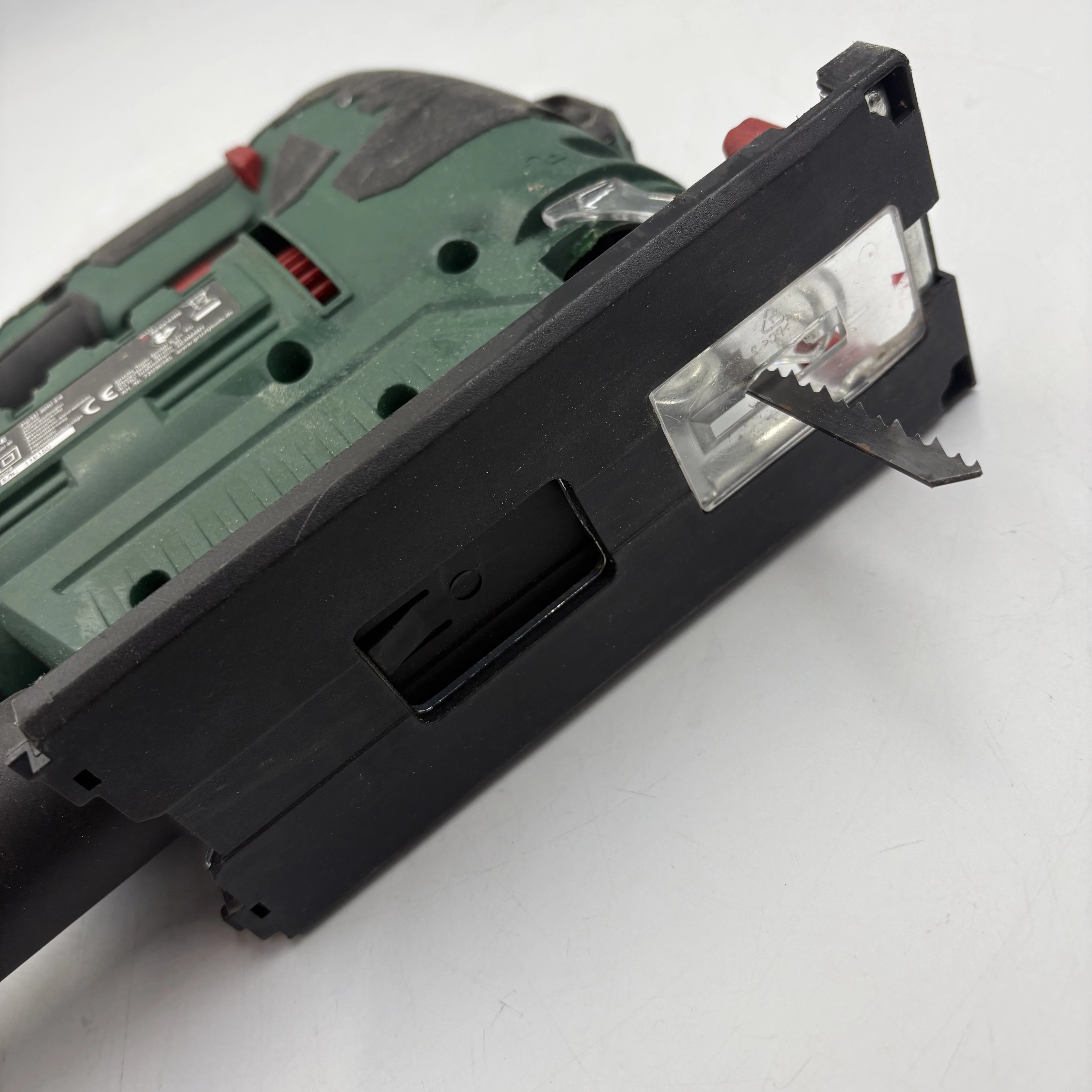 wyrzynarka-parkside-pstd-800-e4-mocowanie-brzeszczotu-205041-222245