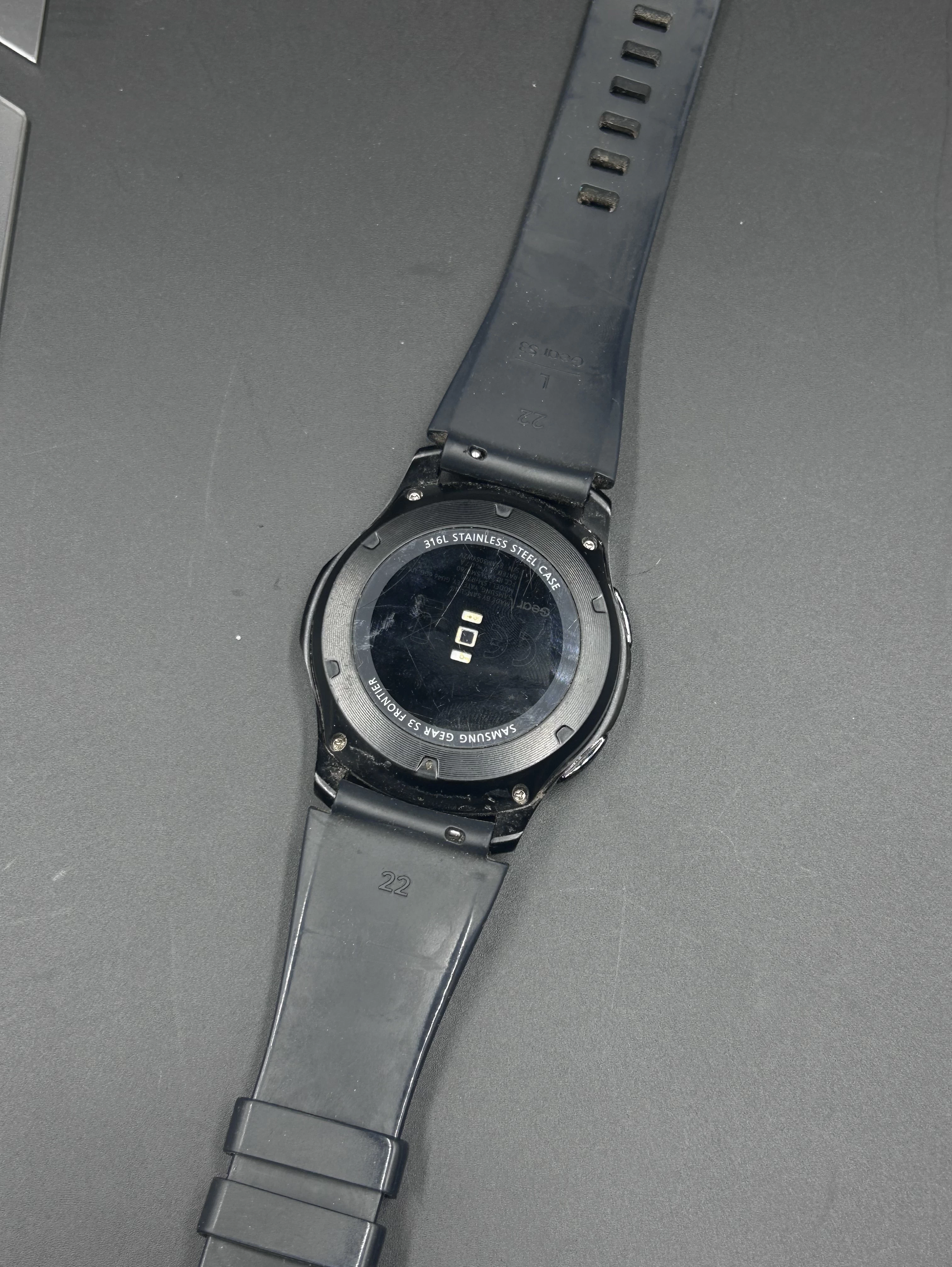 smartwatch-samsung-gear-s3-frontier-marka-248811-951414
