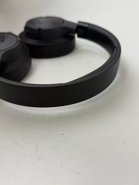 sluchawki-jbl-tune-770nc-stan-11323-2