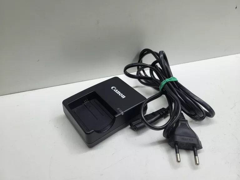 aparat-canon-eos-1000d-w-zestawie-814-1