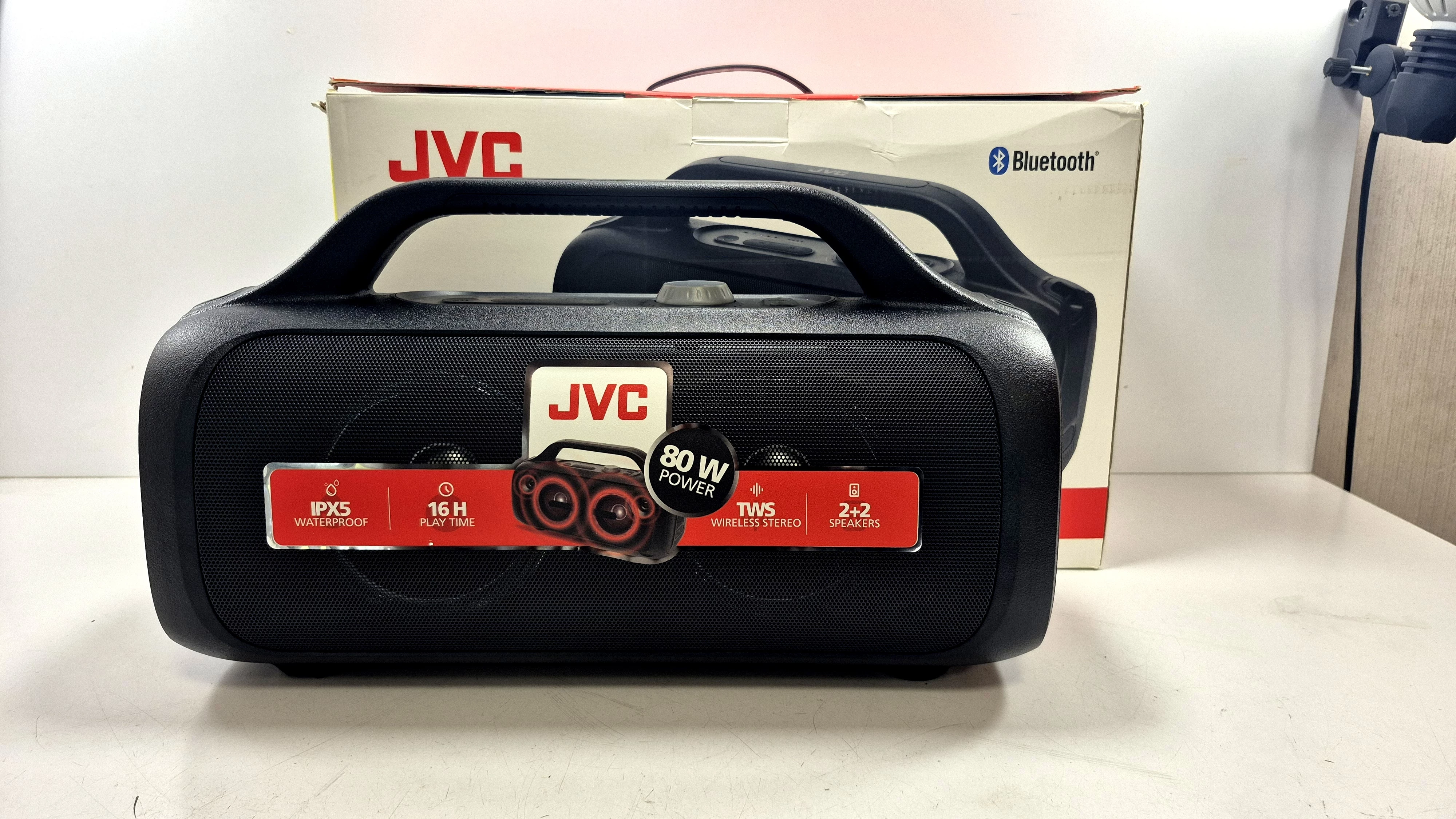 glosnik-przenosny-jvc-xs-e843-bezprzewodowy-bluetooth-ean-gtin-4975769479199