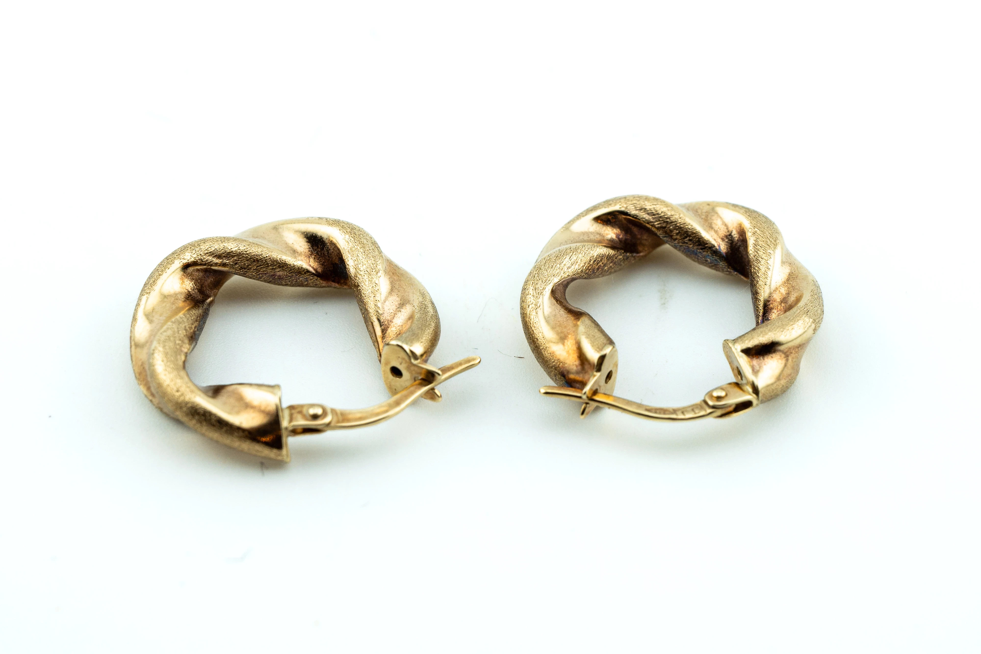 zb519-ciekawe-kolczyki-solidne-krecone-kola-z-zoltego-zlota-375-20mm-motyw-129129-14