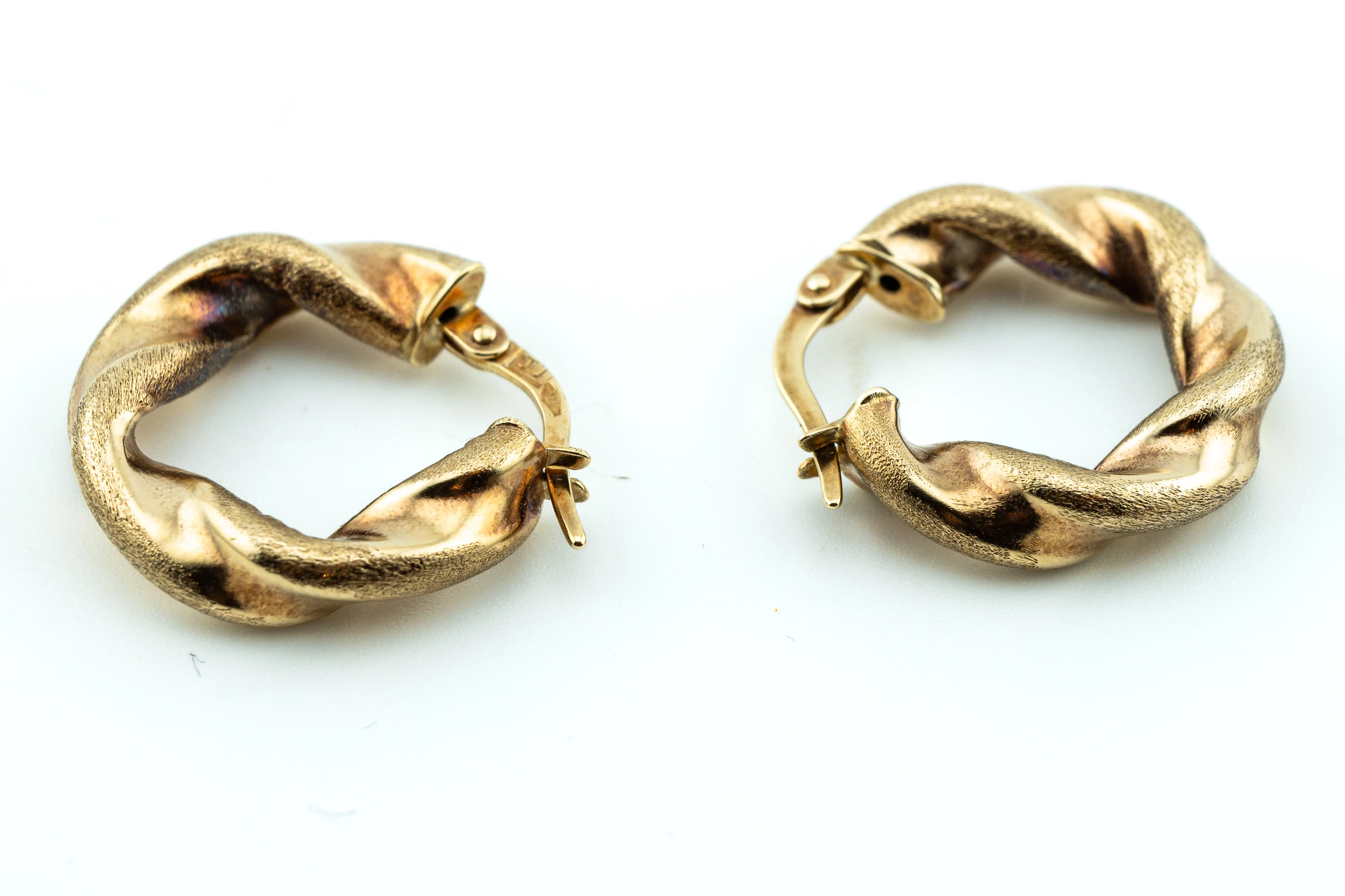 zb519-ciekawe-kolczyki-solidne-krecone-kola-z-zoltego-zlota-375-20mm-marka-248811-958954