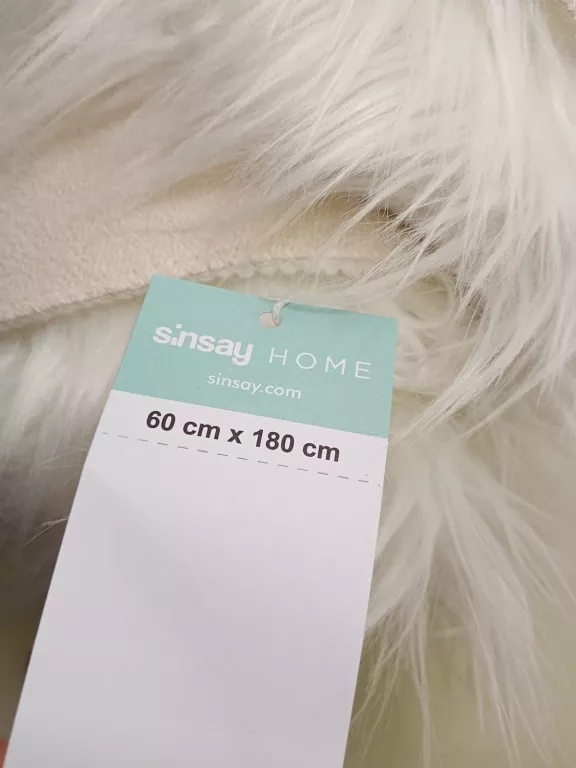dywan-futerko-biale-sinsay-60x180cm-rodzaj-224469-899090