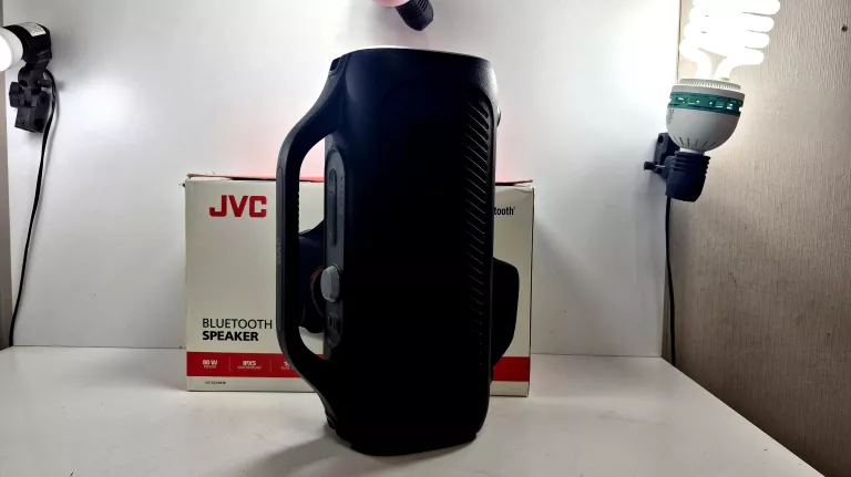 glosnik-przenosny-jvc-xs-e843-bezprzewodowy-bluetooth-moc-8000