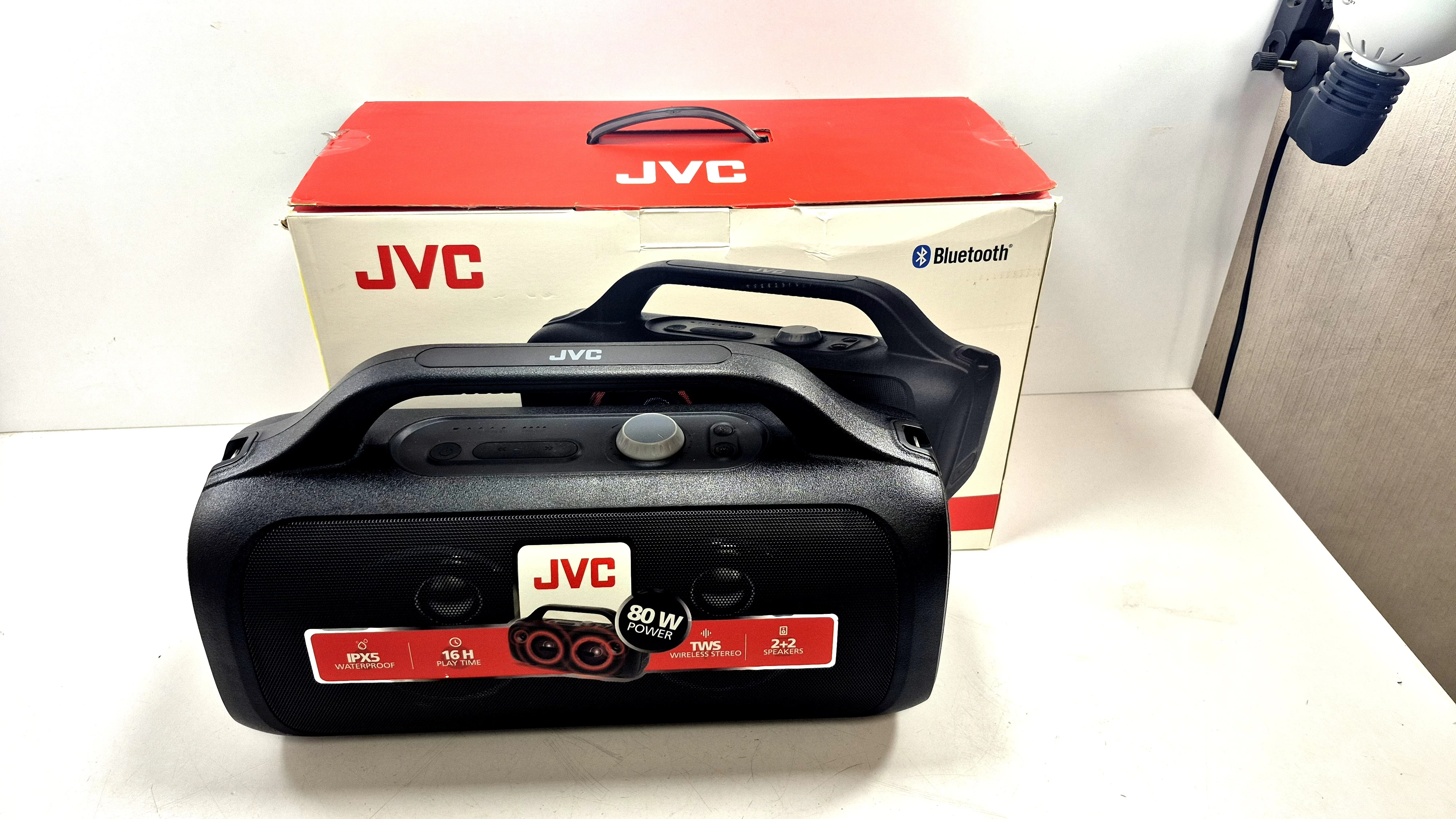 glosnik-przenosny-jvc-xs-e843-bezprzewodowy-bluetooth-28-czerwca-126-poznan-ska-x