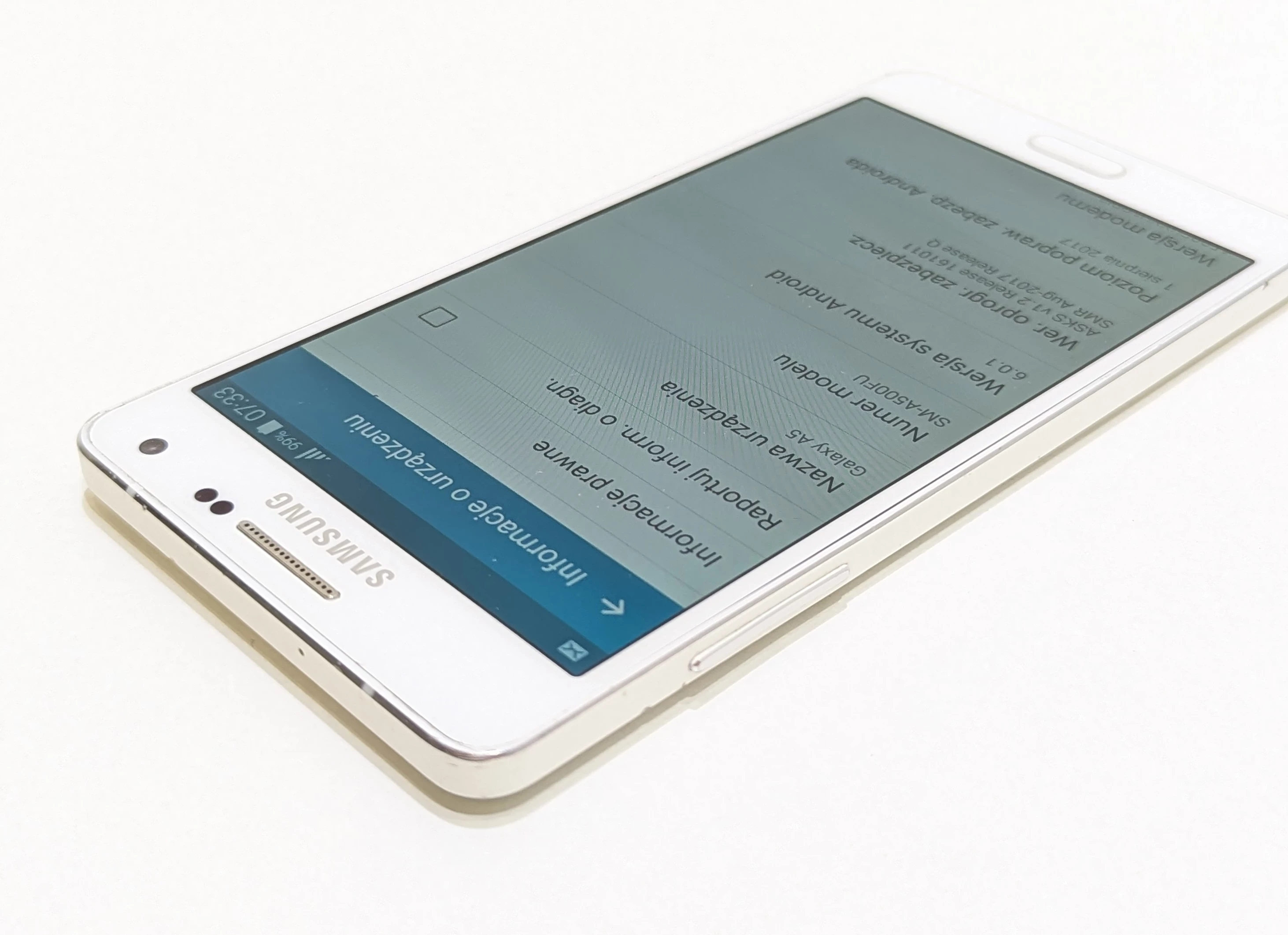 telefon-samsung-galaxy-a5-2016-a500f-dualsim-bialy-16gb-przekatna-ekranu-520