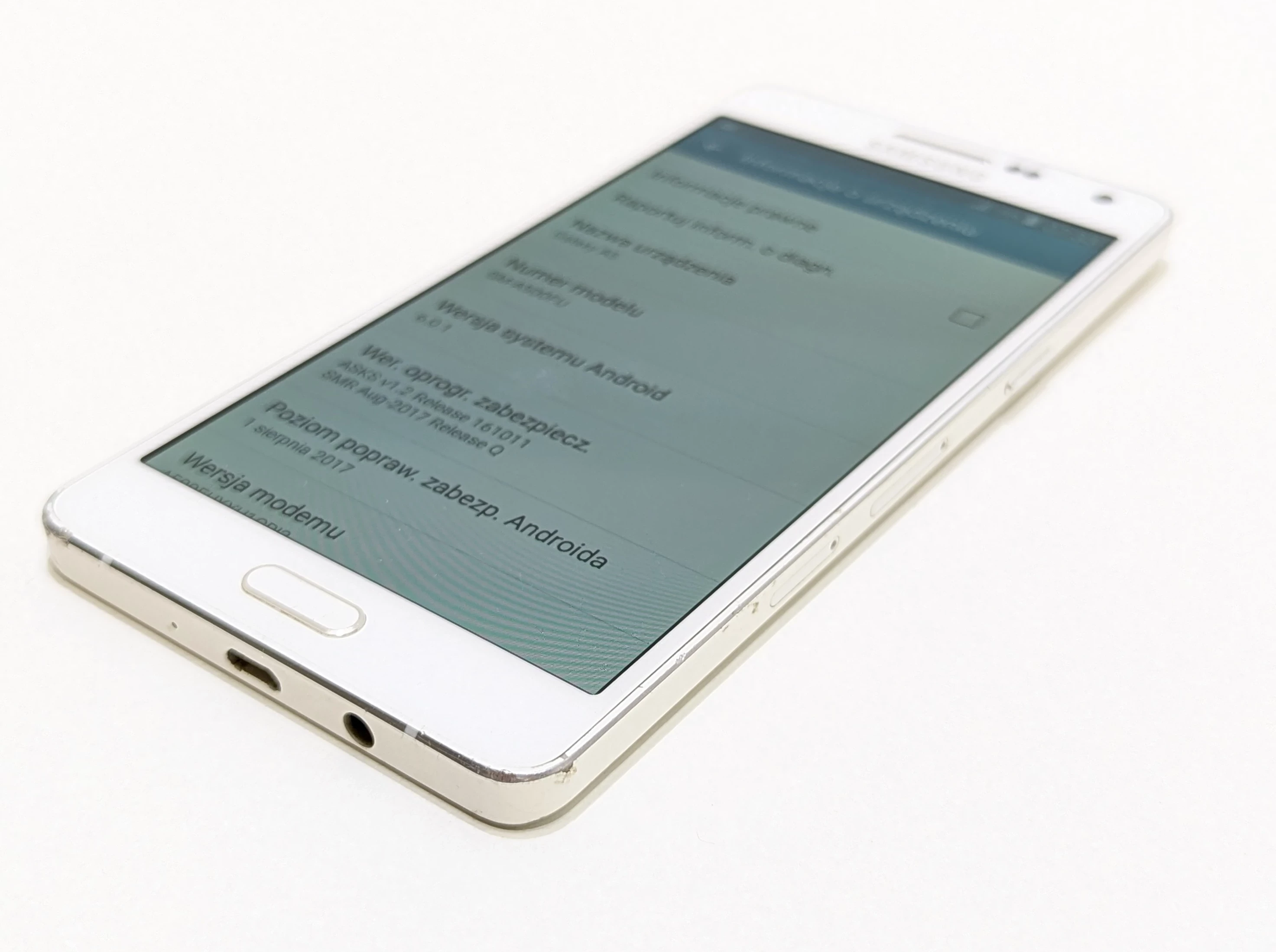 telefon-samsung-galaxy-a5-2016-a500f-dualsim-bialy-16gb-kod-producenta-sm-a510fzwaxeo