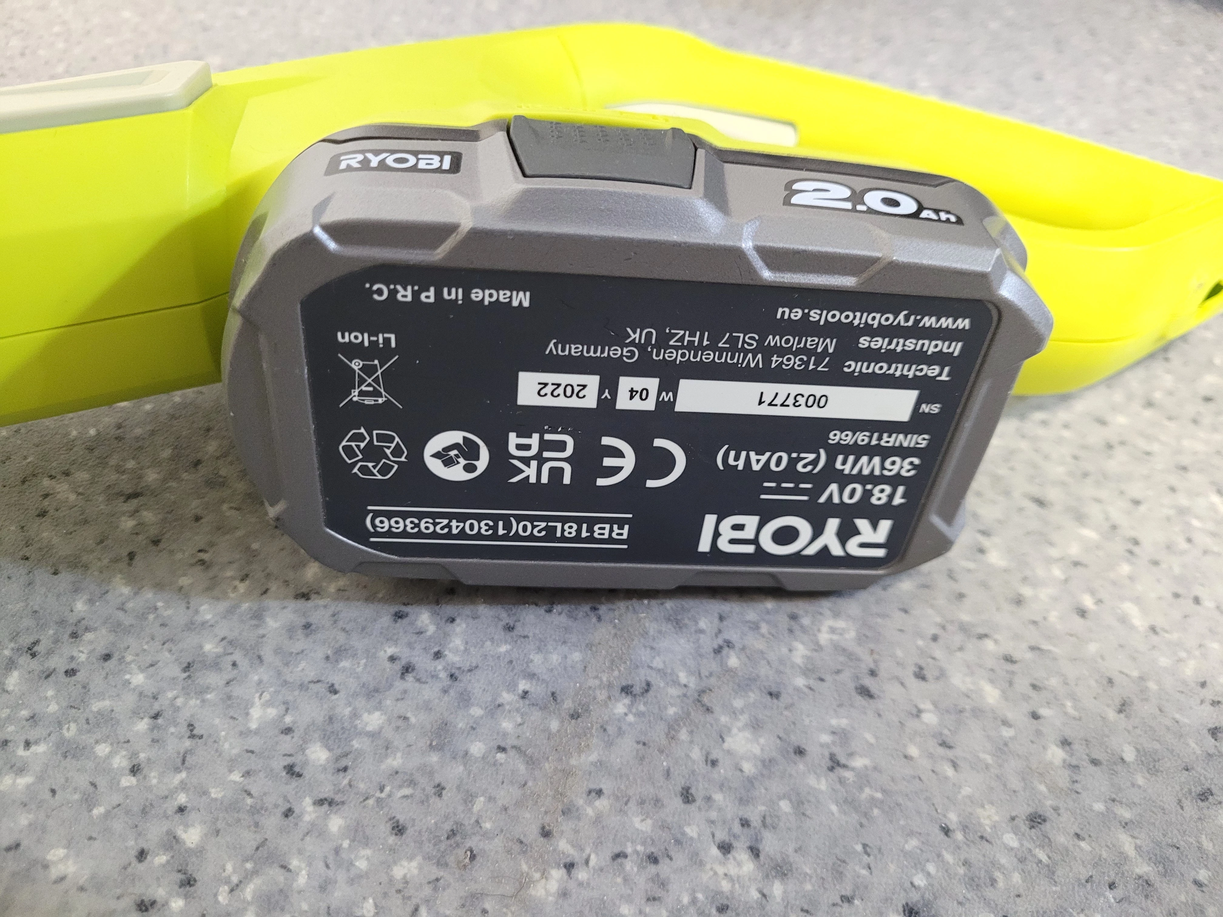 podkaszarka-akumulatorowa-ryobi-olt1825m-zasilanie-209202-1769478