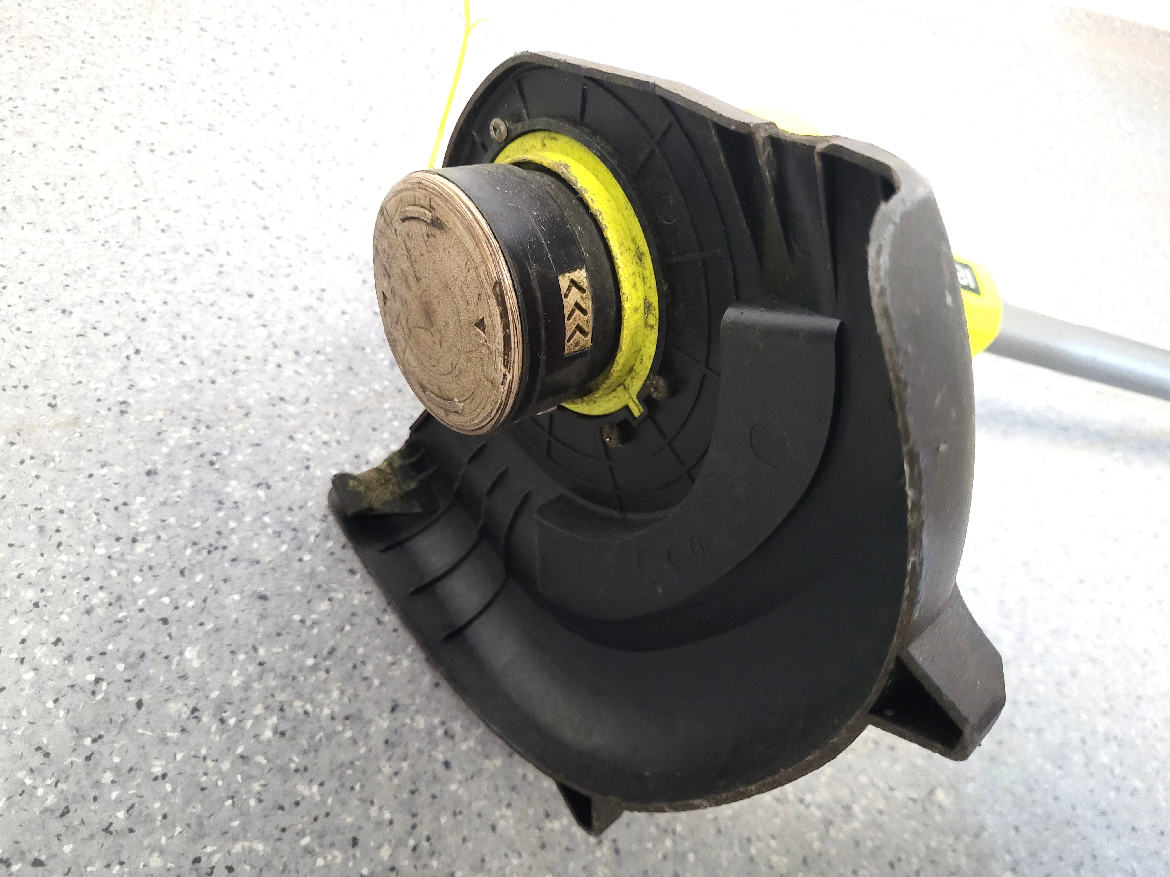 podkaszarka-akumulatorowa-ryobi-olt1825m-waga-narzedzia-100