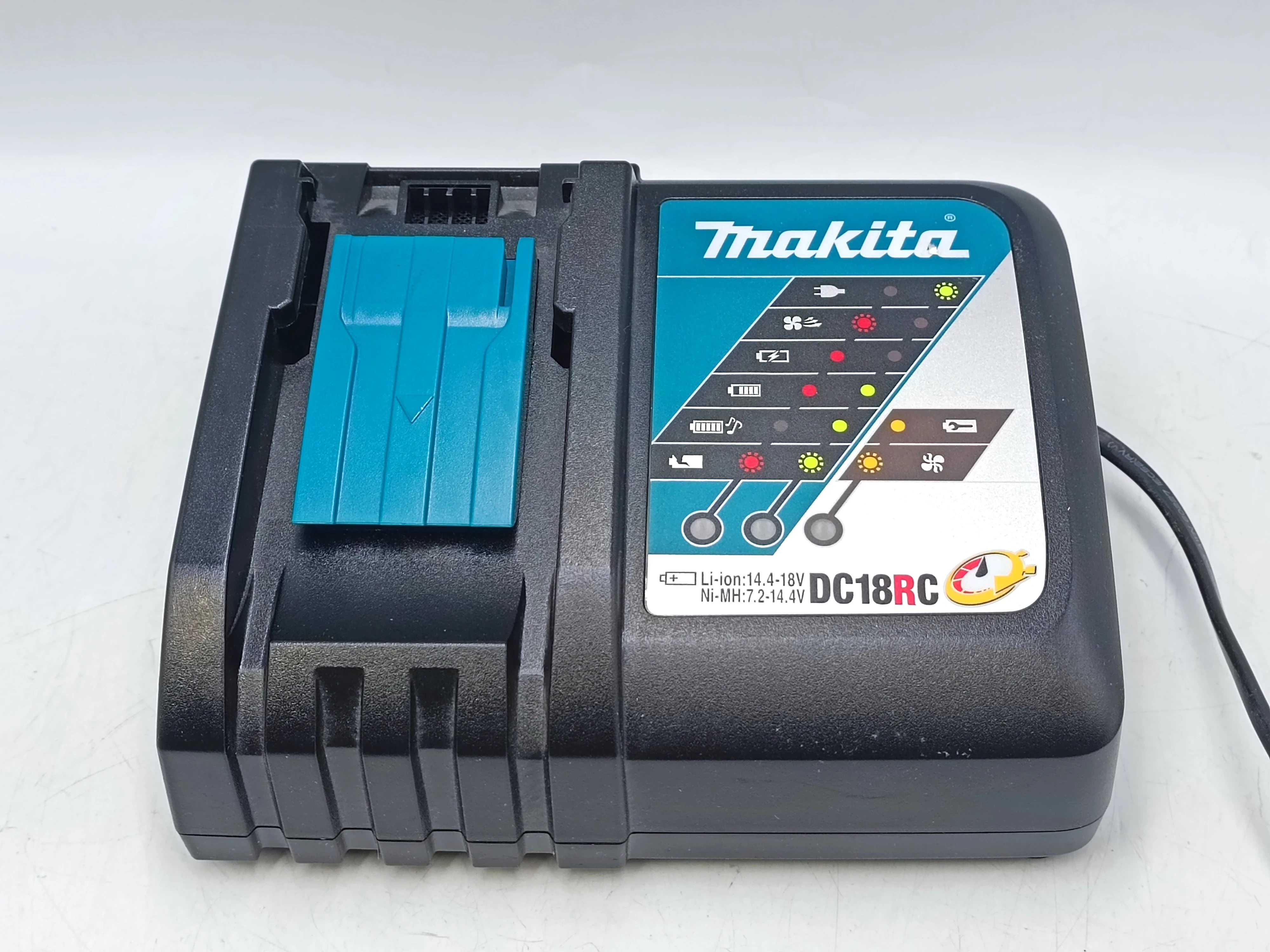 ladowarka-makita-dc18rc-bronowicka-80-krakow