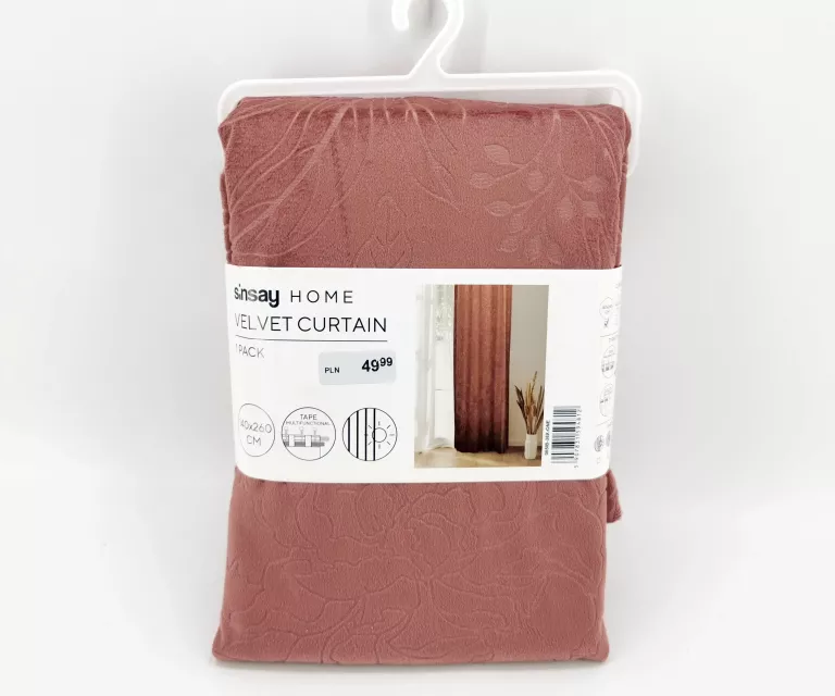 sinsay-home-velvet-zaslona-140x260-czerwone-jednosci-narodowej-1091b-sj-wroclaw