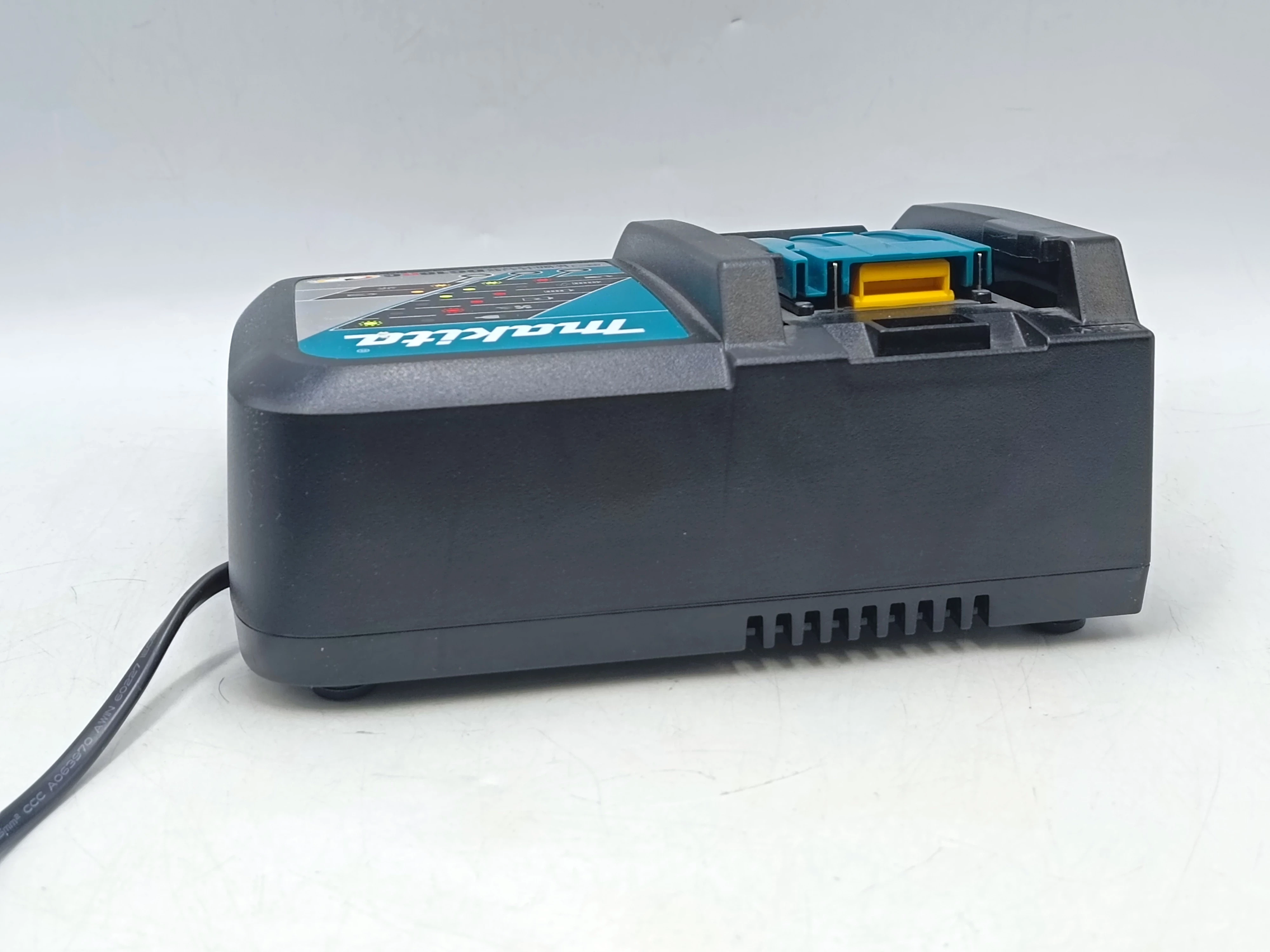 ladowarka-makita-dc18rc-ean-gtin-088381310741