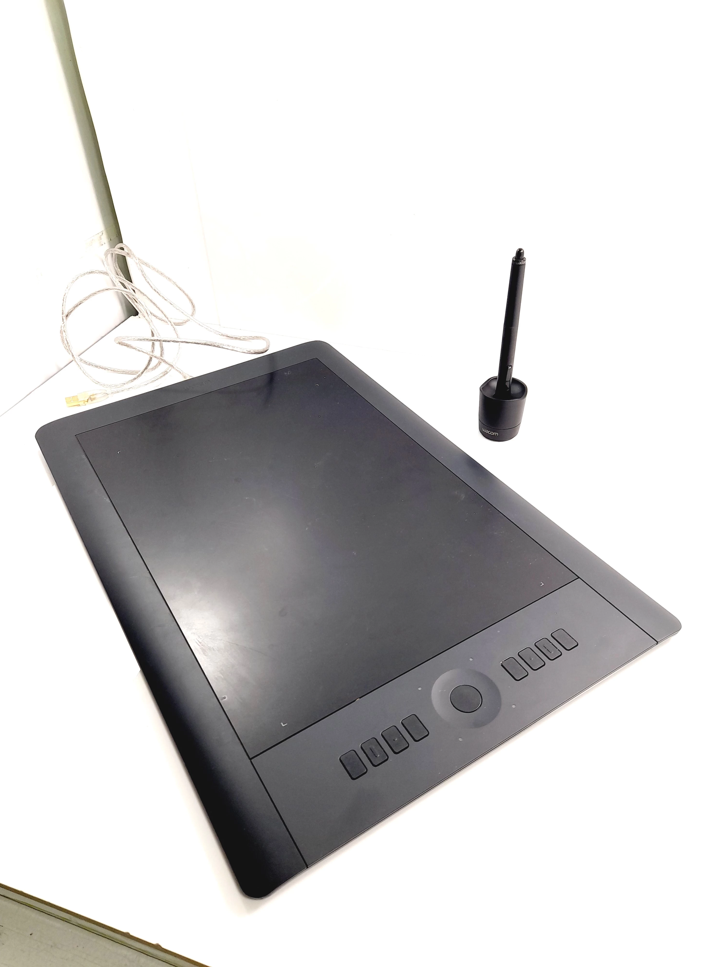 tablet-graficzny-piorkowy-wacom-intuos-pth-851-poludniowa-38-przezmierowo-ska