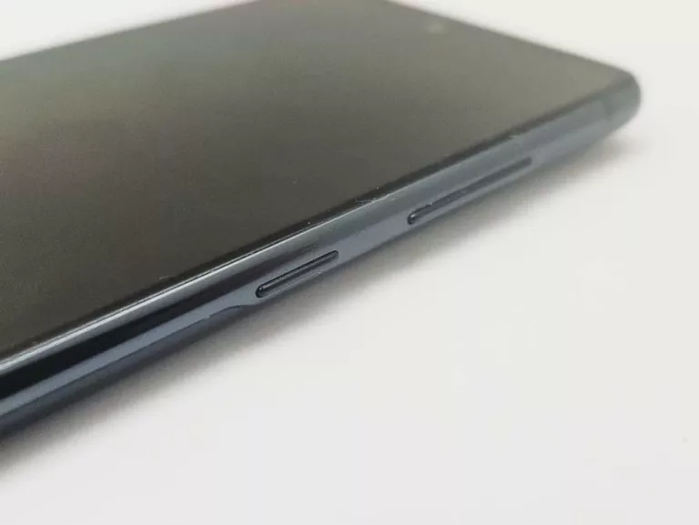 telefon-samsung-galaxy-s20-fe-5g-6125gb-pojemnosc-akumulatora-4500