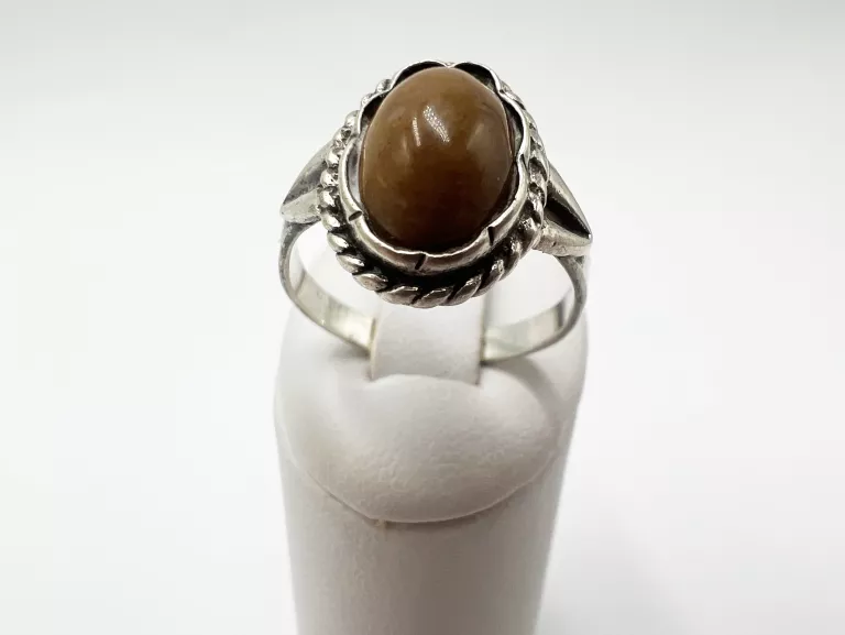 srebrny-pierscionek-z-oczkiem-p925320gr20-material-dominujacy-223721-2048