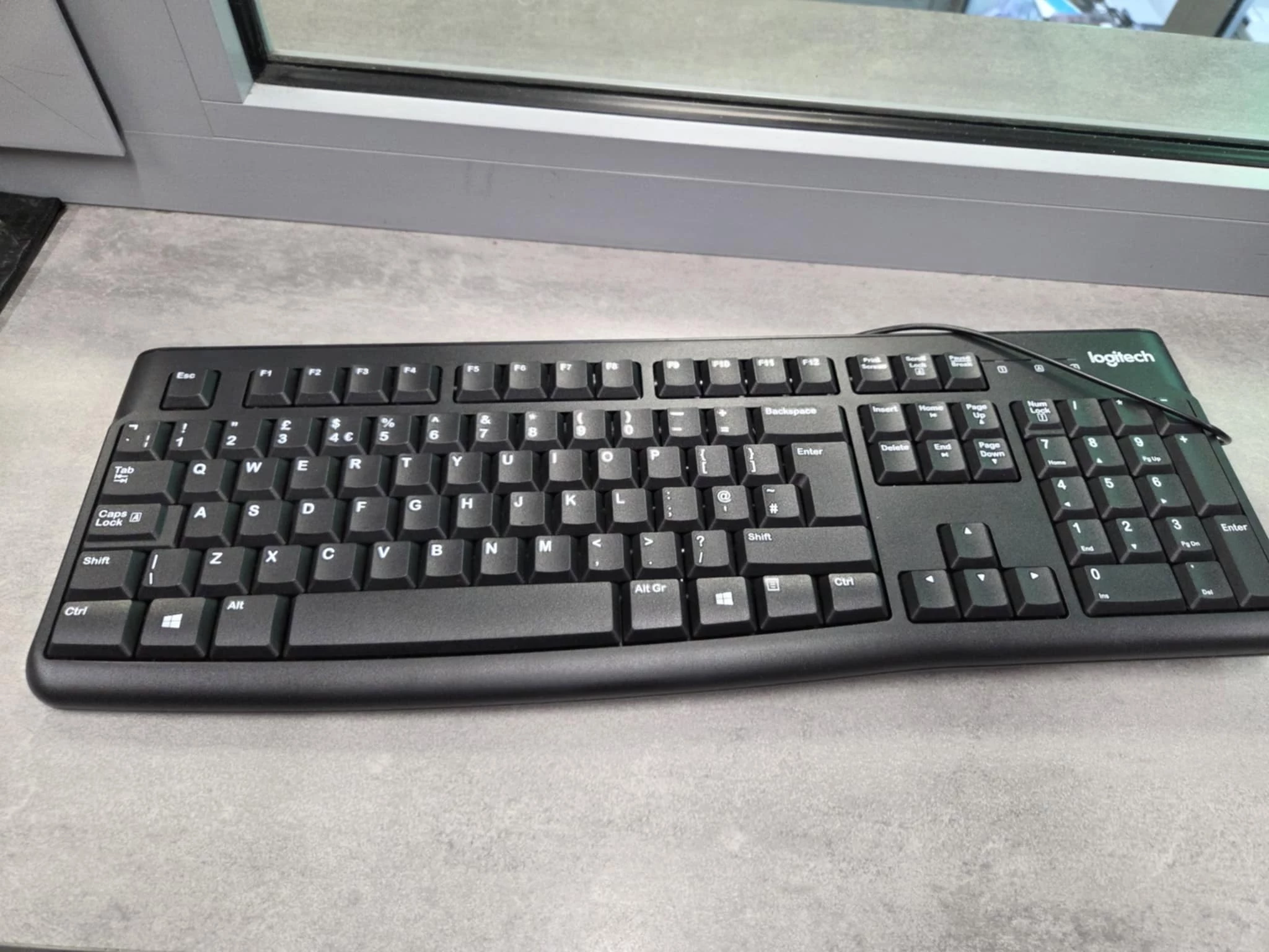 klawiatura-przewodowa-logitech-k120-ean-gtin-5099206021471