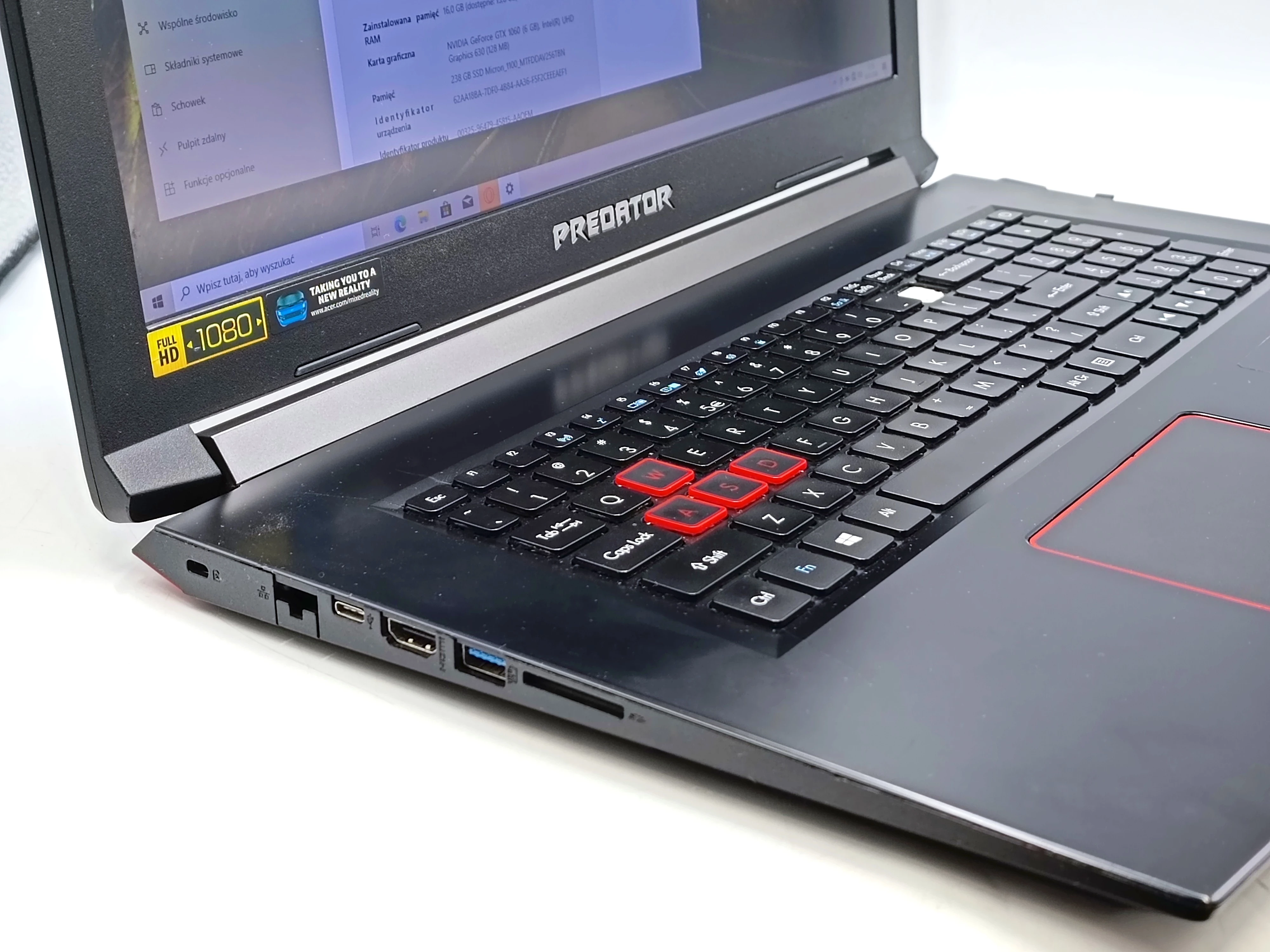 acer-predator-helios-300-i5-8300h-16gb-256gb-gtx-1060-stan-11323-2