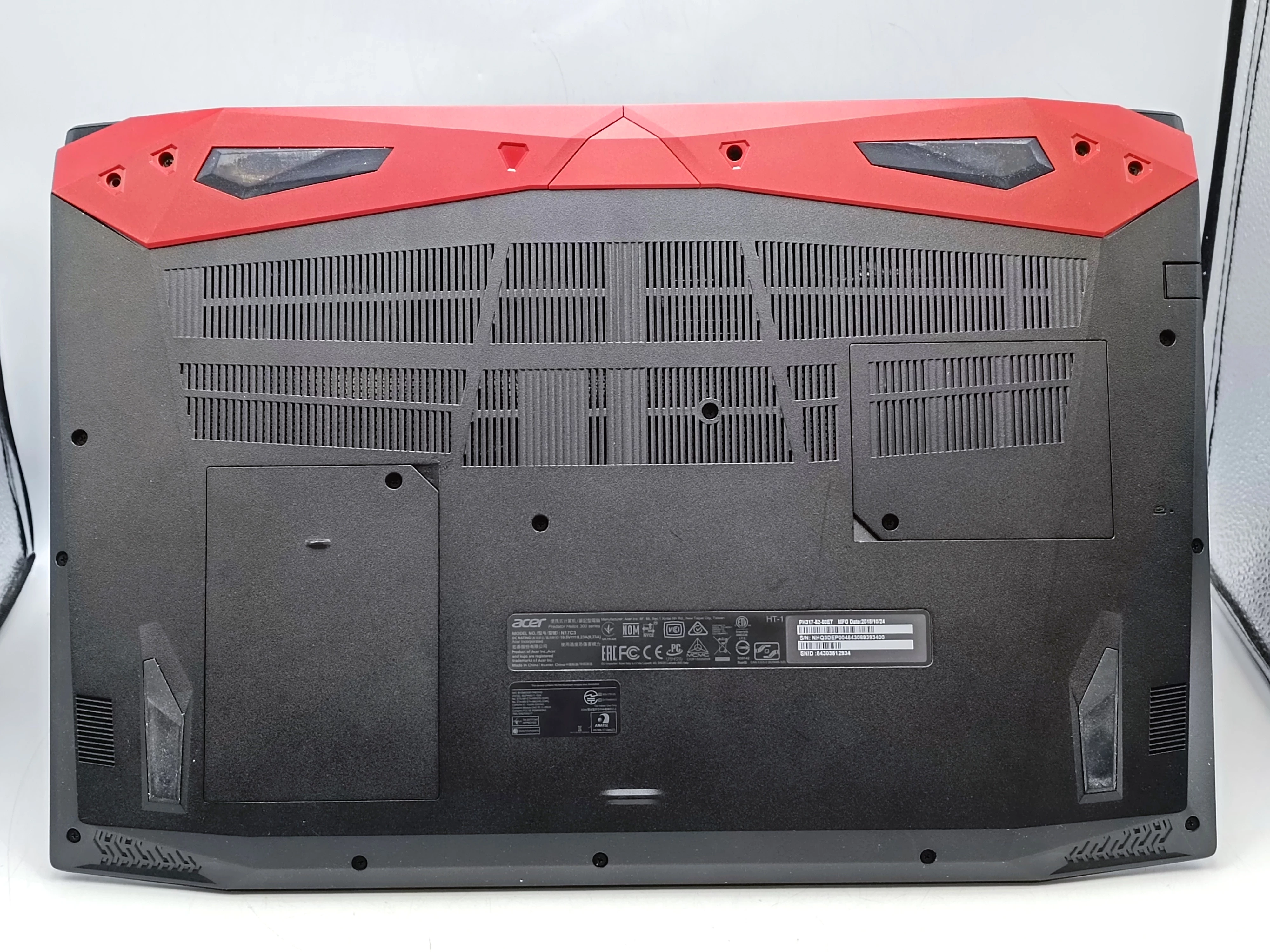 acer-predator-helios-300-i5-8300h-16gb-256gb-gtx-1060-liczba-rdzeni-procesora-4329-2