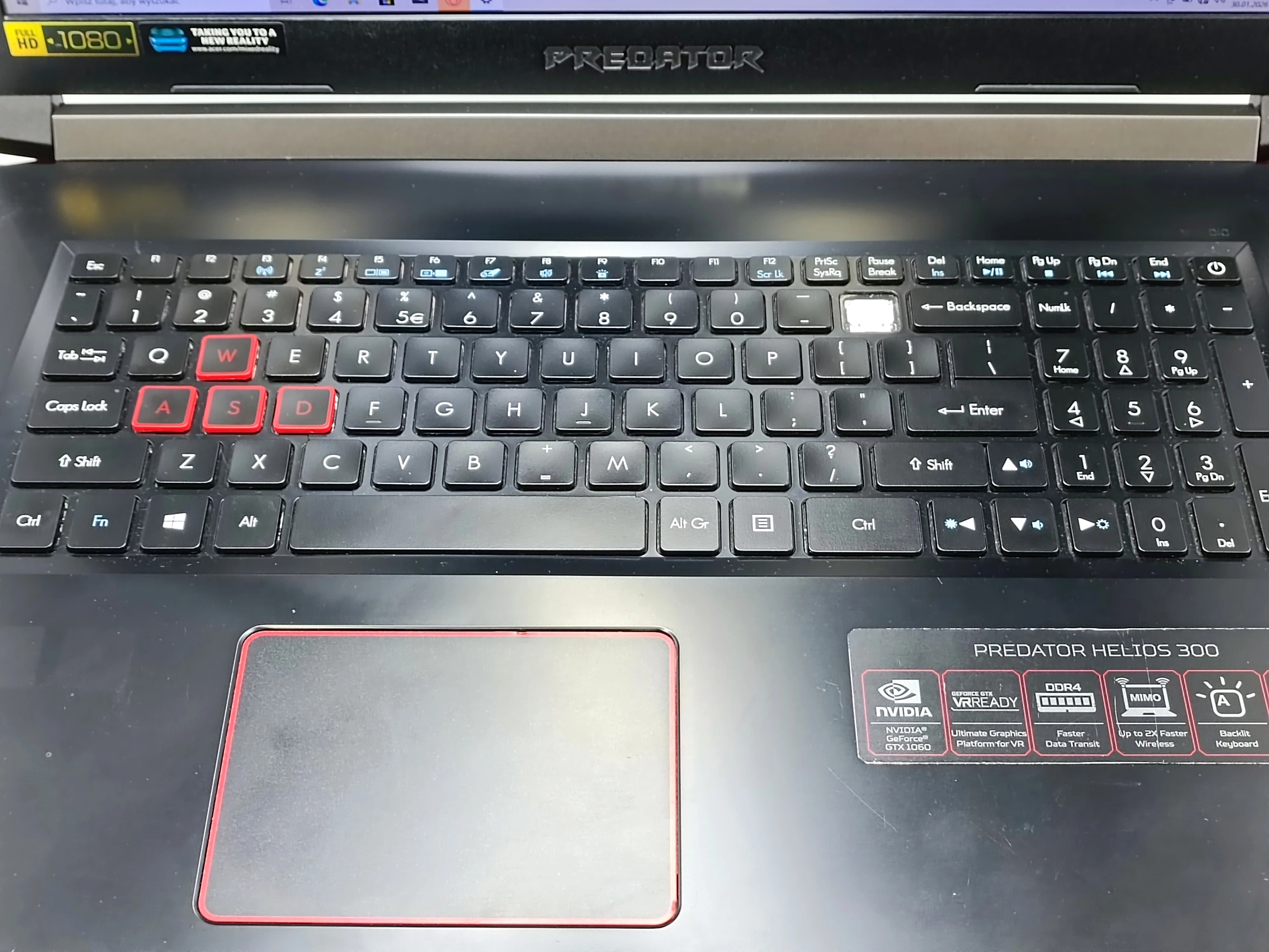 acer-predator-helios-300-i5-8300h-16gb-256gb-gtx-1060-przekatna-ekranu-1560