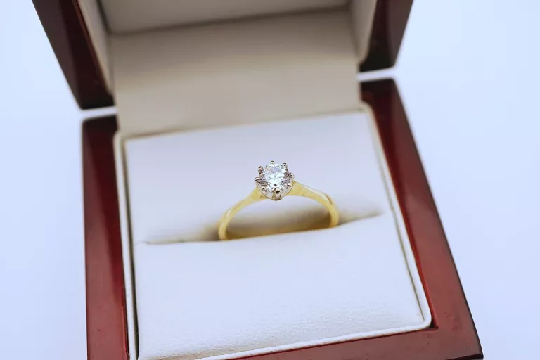 piekny-zloty-pierscionek-333-219g-r17-cyrkonia-stan-11323-2