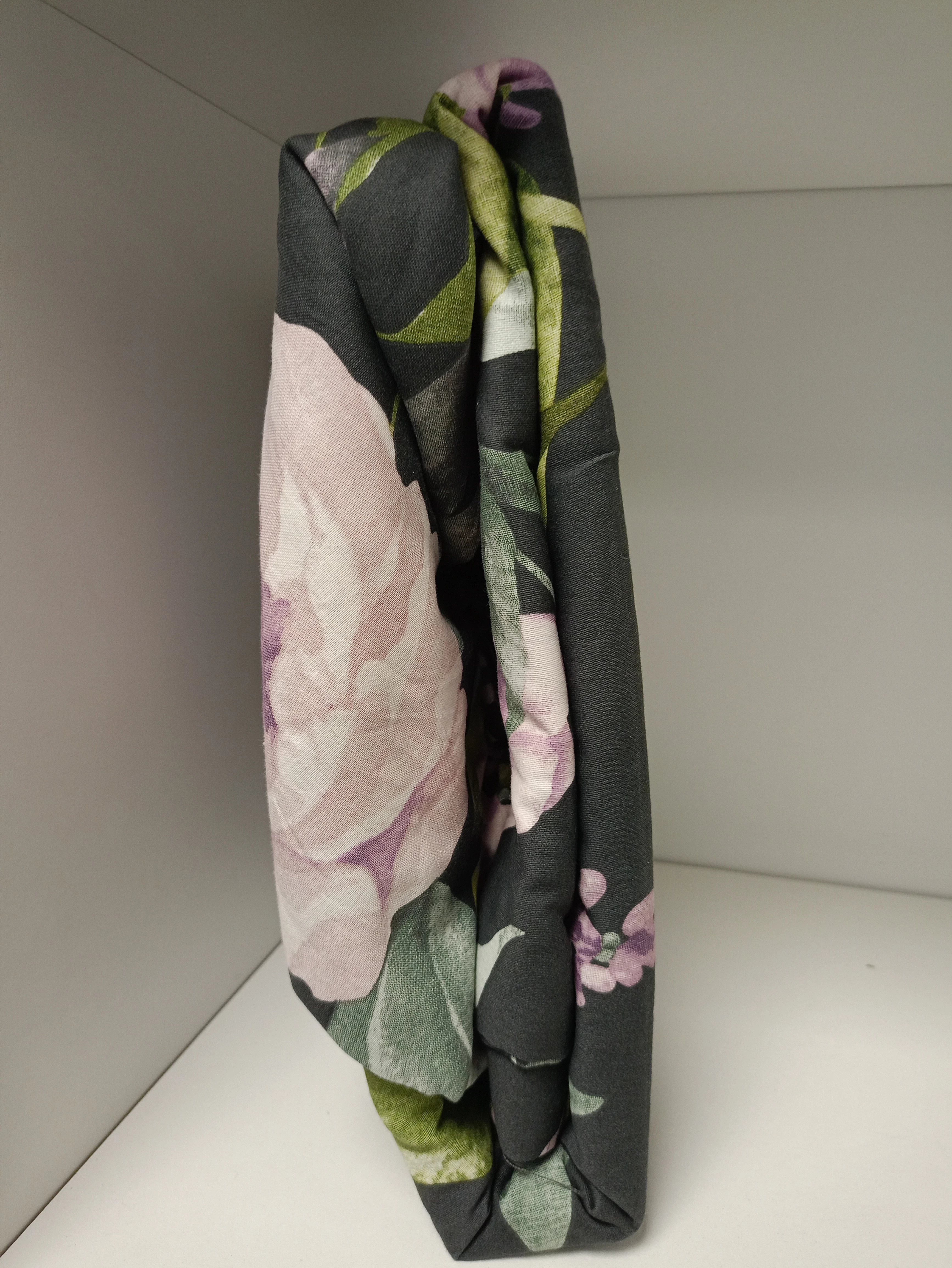 komplet-poscieli-kwiaty-sisnay-200x220cm-2x-70x80-cm-stan-11323-2