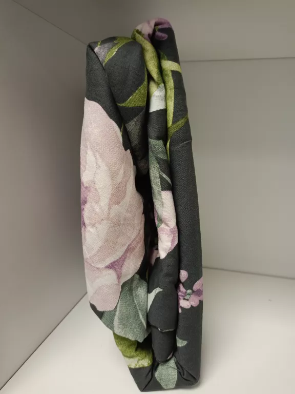 komplet-poscieli-kwiaty-sisnay-200x220cm-2x-70x80-cm-stan-11323-2